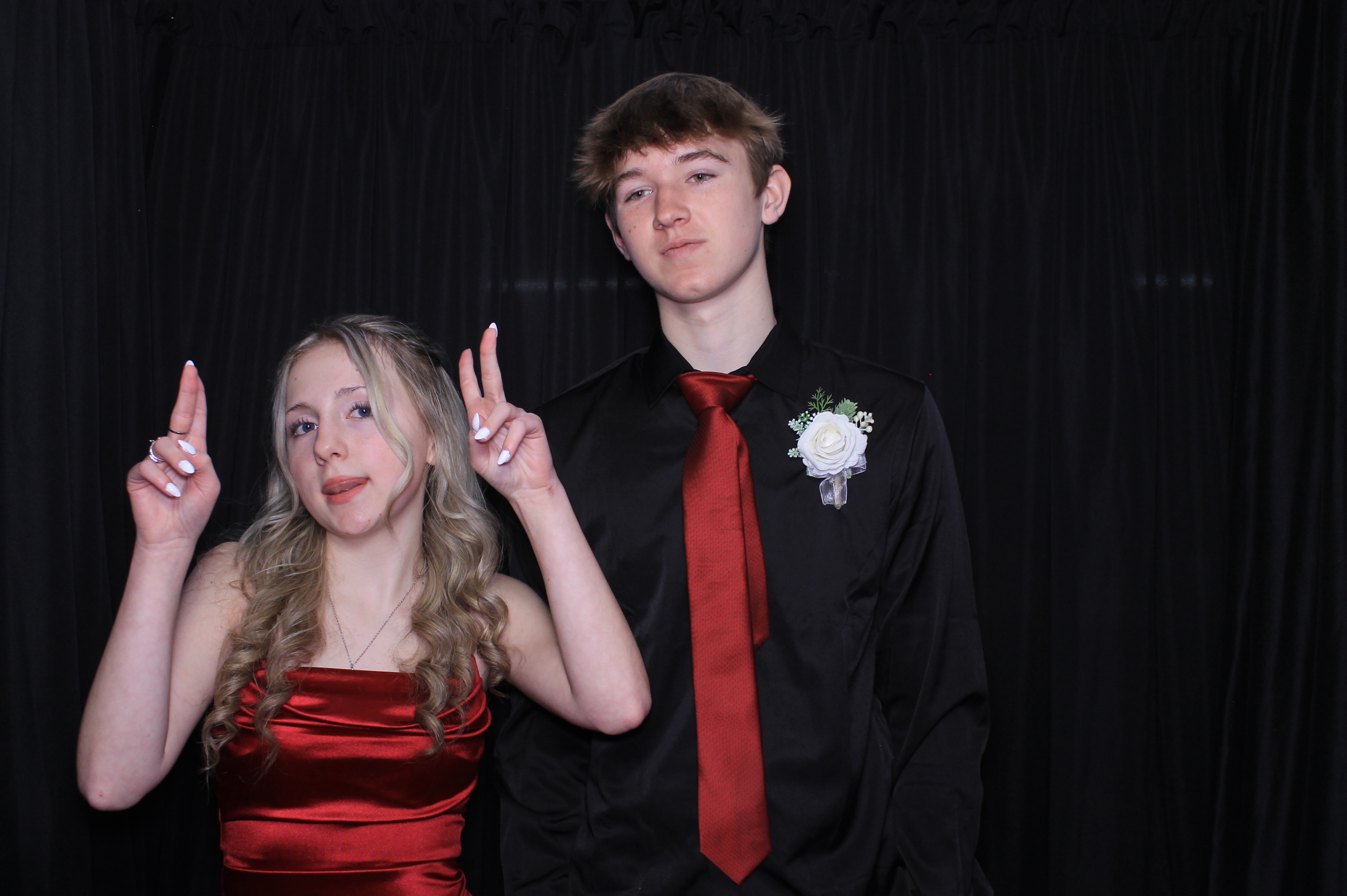 Middletown Christian HOCO | View more photos from the event at gallery.photoboothcincy.com/u/PhotoBoothCincy/Middletown-Christian-HOCO