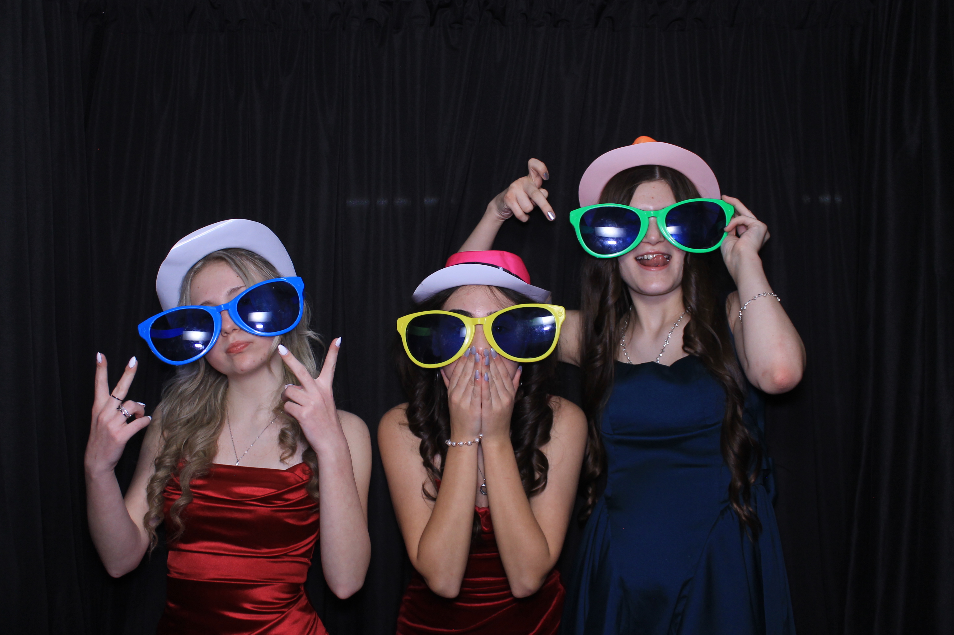 Middletown Christian HOCO | View more photos from the event at gallery.photoboothcincy.com/u/PhotoBoothCincy/Middletown-Christian-HOCO