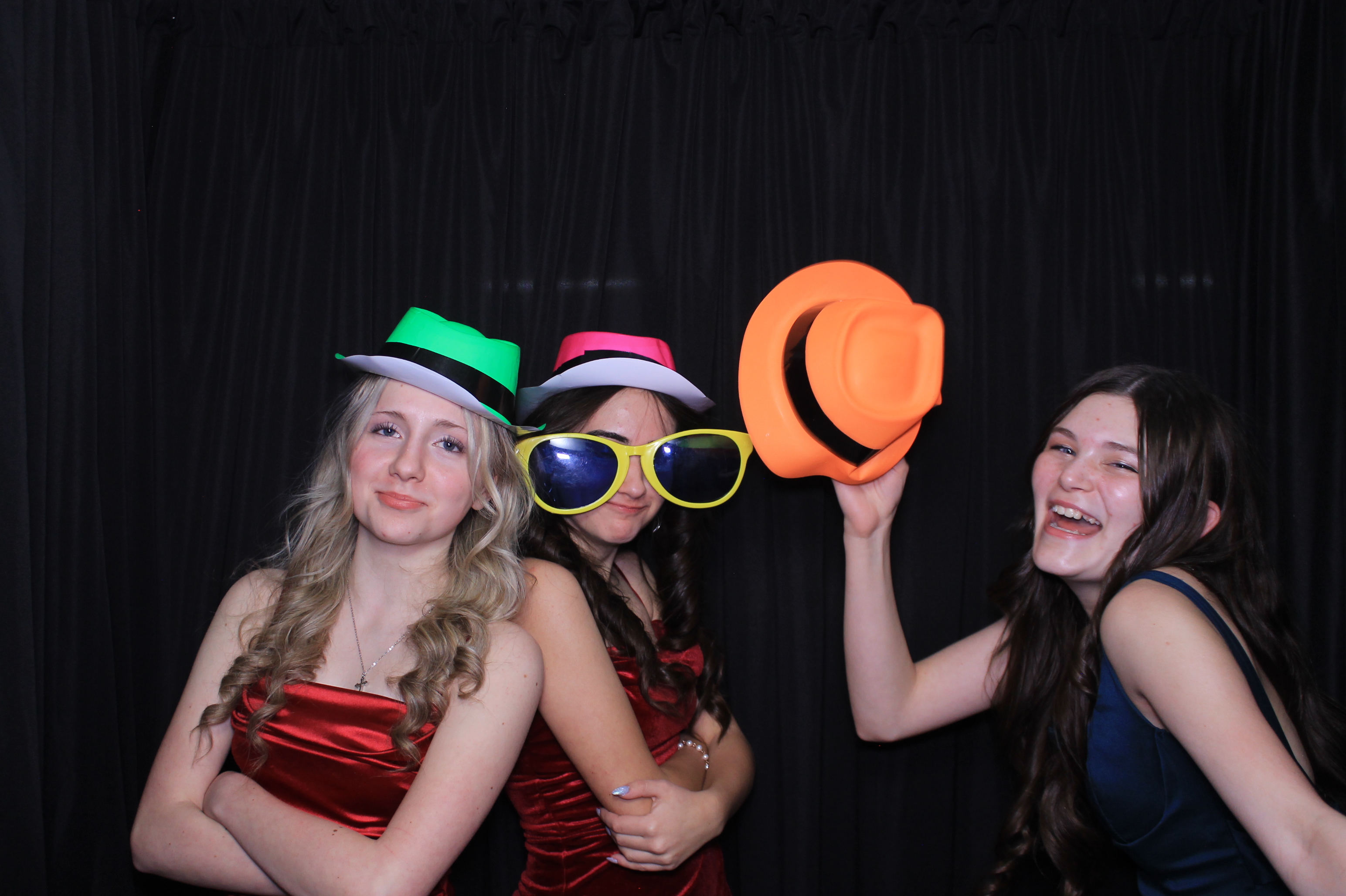 Middletown Christian HOCO | View more photos from the event at gallery.photoboothcincy.com/u/PhotoBoothCincy/Middletown-Christian-HOCO