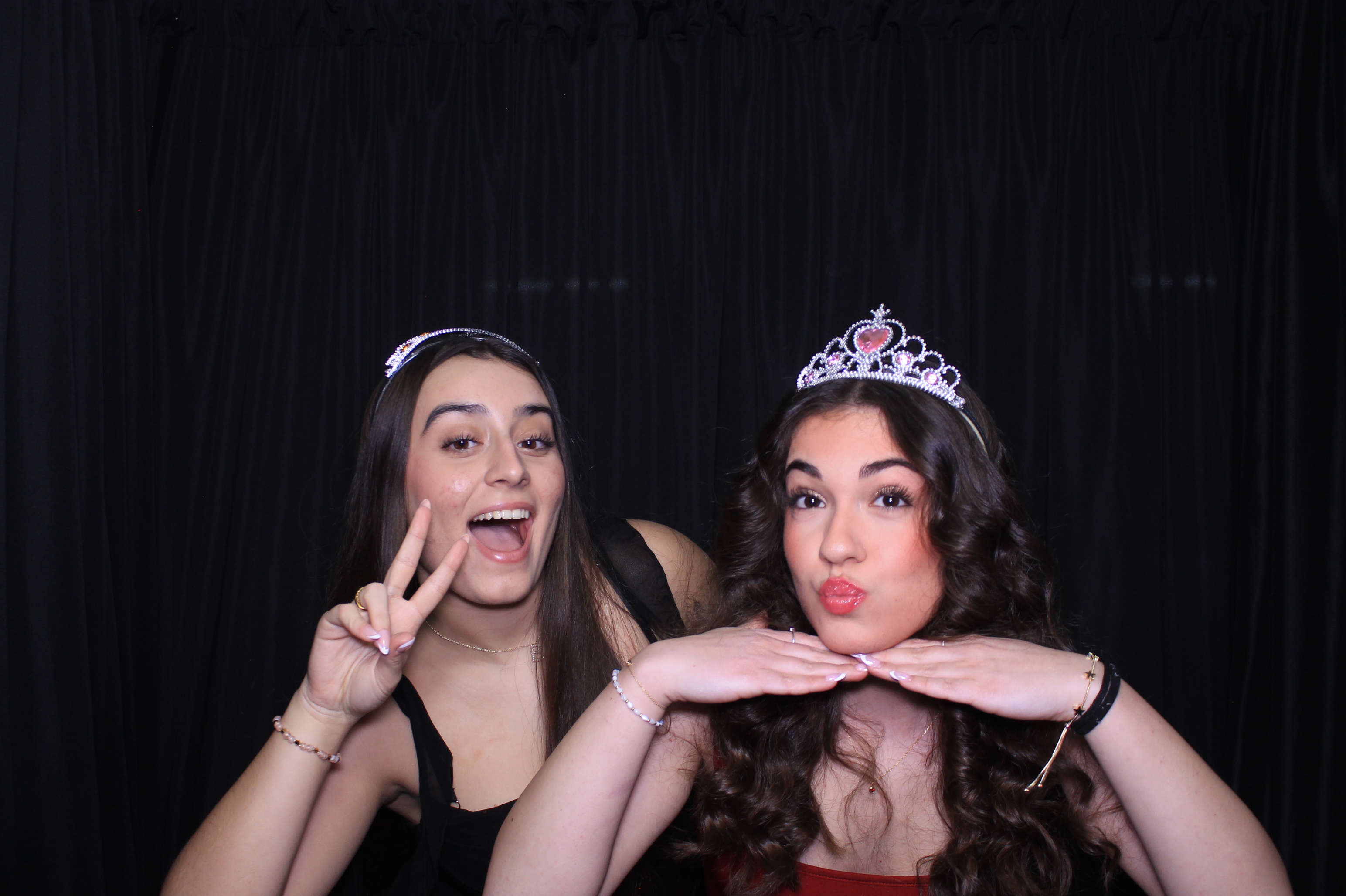 Middletown Christian HOCO | View more photos from the event at gallery.photoboothcincy.com/u/PhotoBoothCincy/Middletown-Christian-HOCO