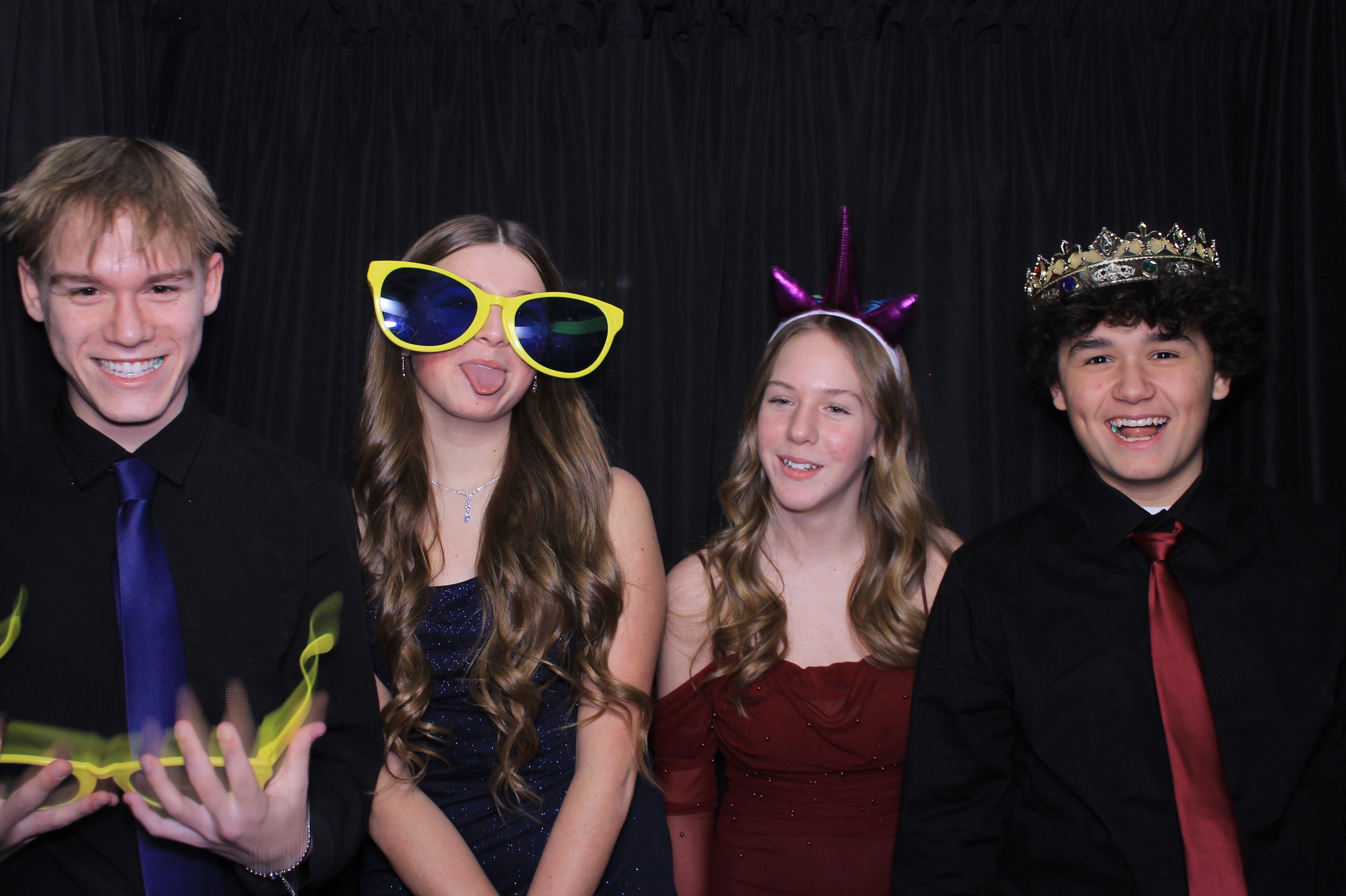 Middletown Christian HOCO | View more photos from the event at gallery.photoboothcincy.com/u/PhotoBoothCincy/Middletown-Christian-HOCO