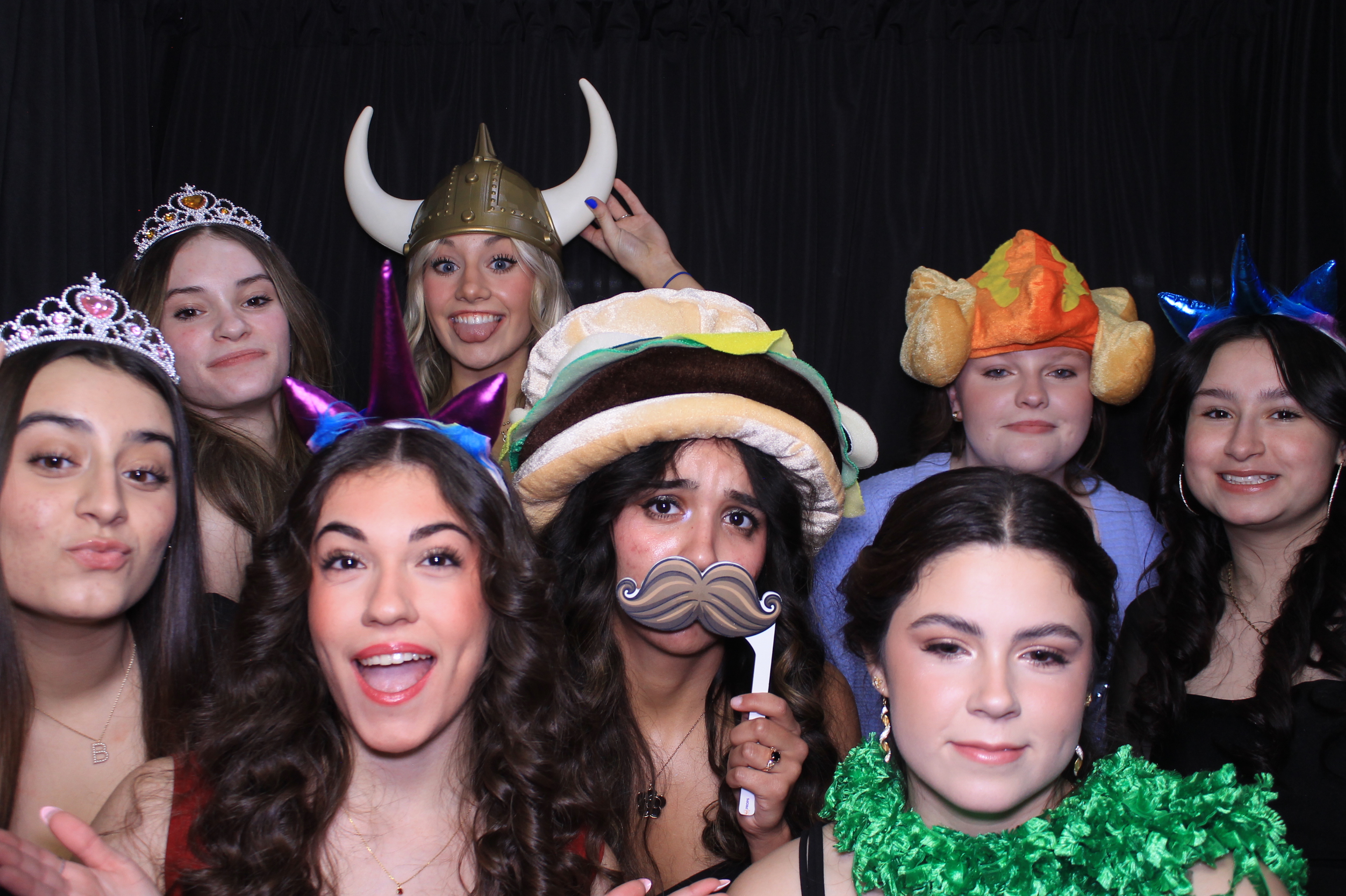 Middletown Christian HOCO | View more photos from the event at gallery.photoboothcincy.com/u/PhotoBoothCincy/Middletown-Christian-HOCO