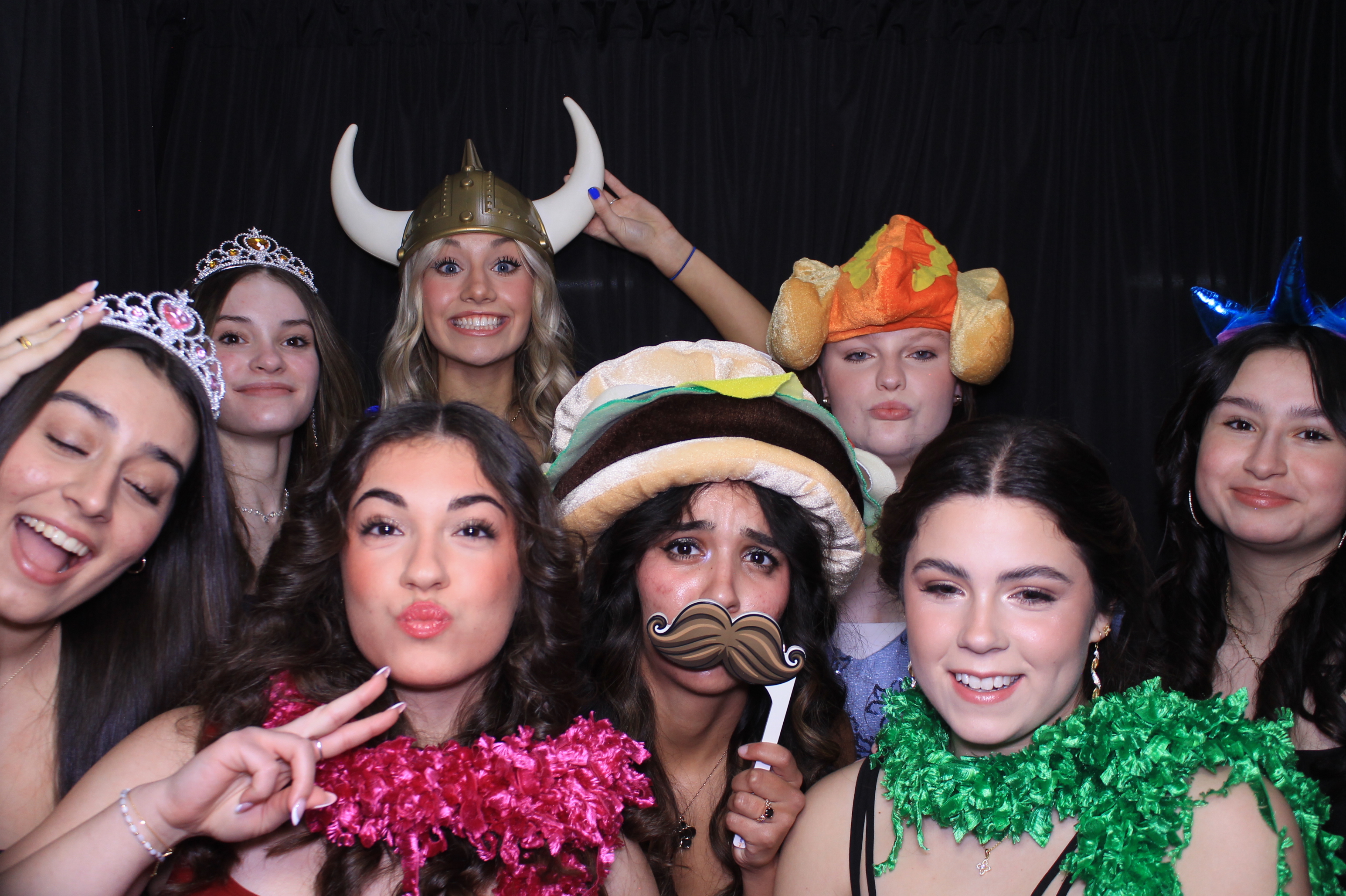 Middletown Christian HOCO | View more photos from the event at gallery.photoboothcincy.com/u/PhotoBoothCincy/Middletown-Christian-HOCO