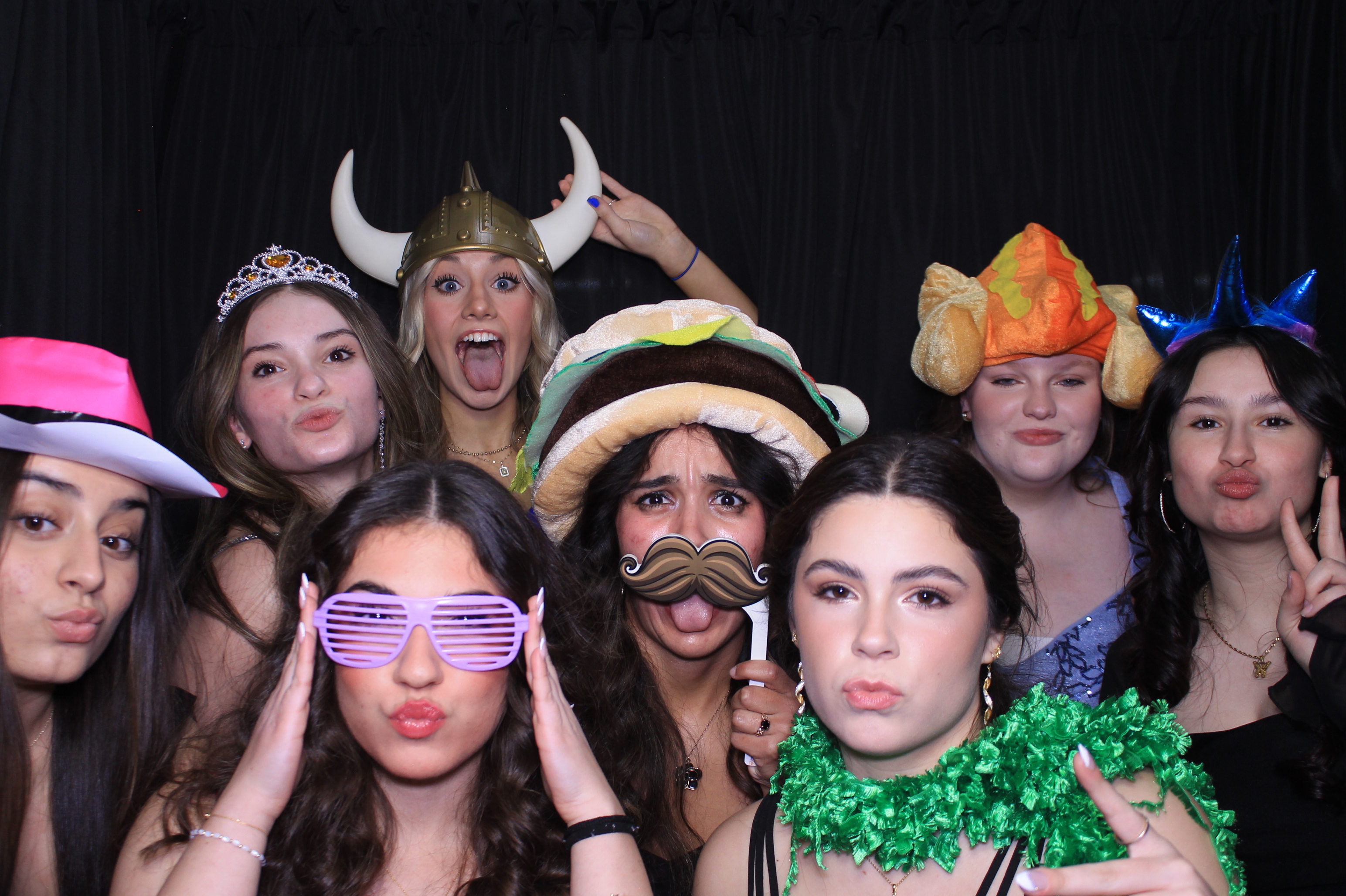 Middletown Christian HOCO | View more photos from the event at gallery.photoboothcincy.com/u/PhotoBoothCincy/Middletown-Christian-HOCO
