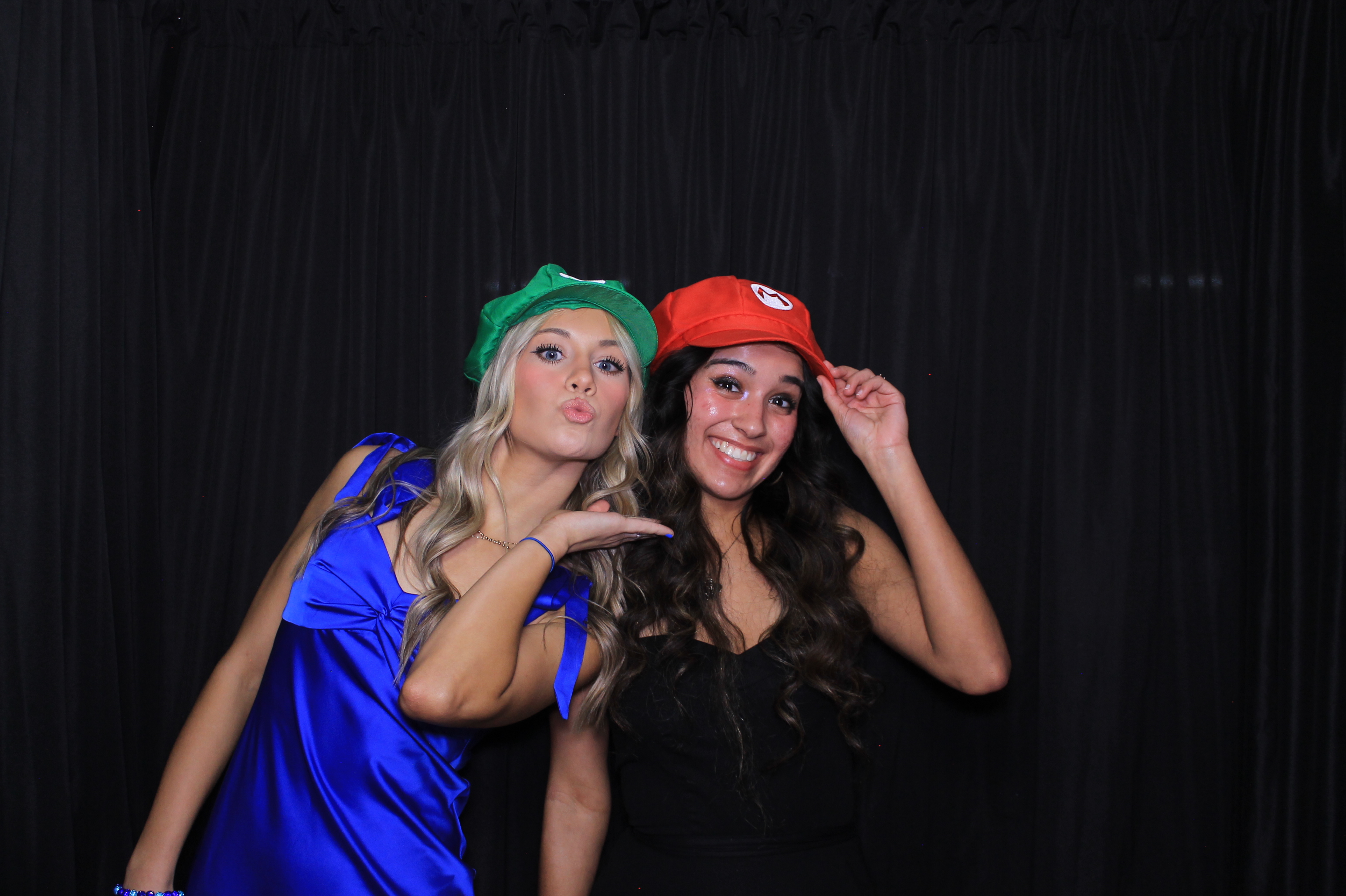 Middletown Christian HOCO | View more photos from the event at gallery.photoboothcincy.com/u/PhotoBoothCincy/Middletown-Christian-HOCO