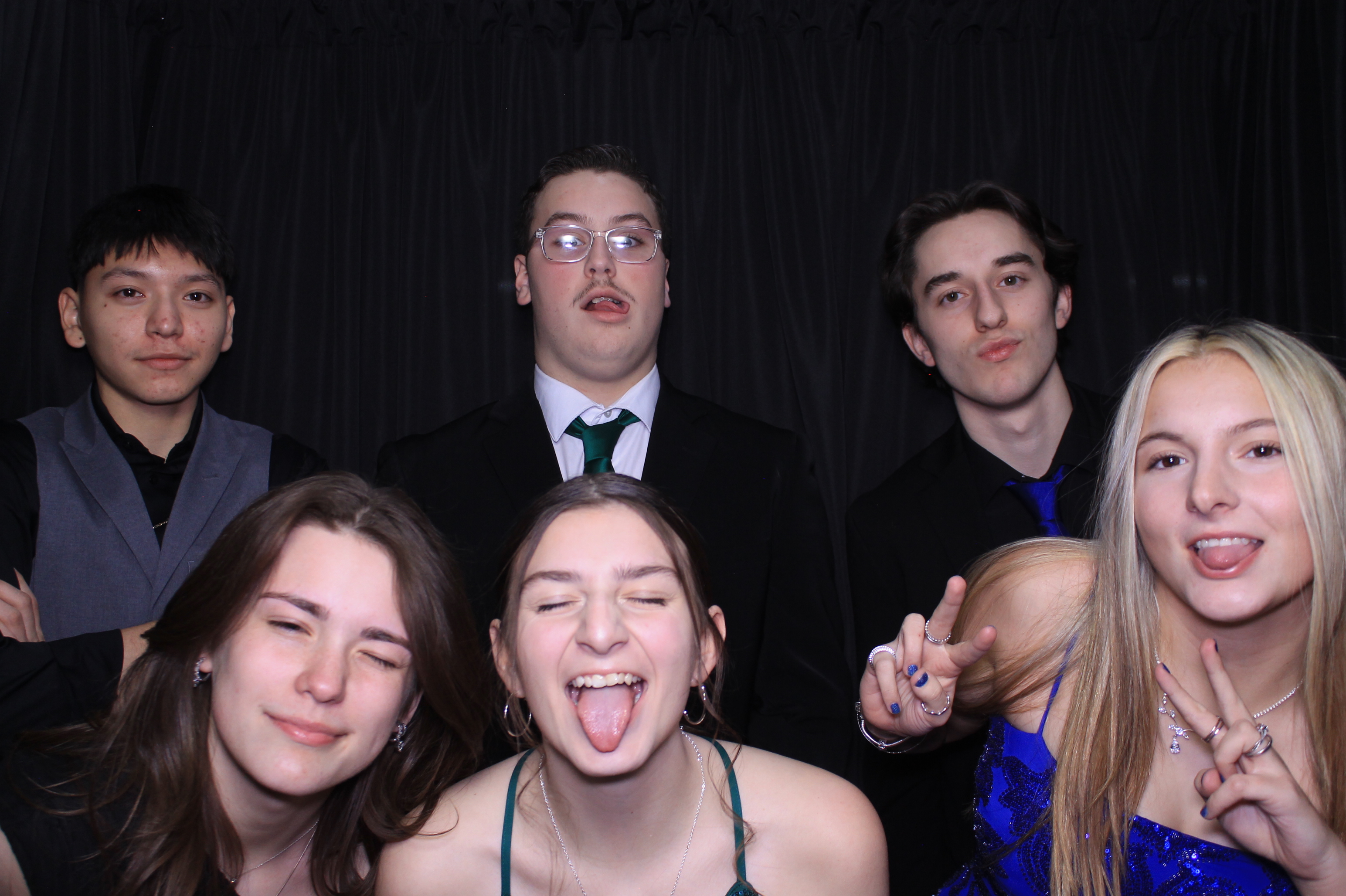 Middletown Christian HOCO | View more photos from the event at gallery.photoboothcincy.com/u/PhotoBoothCincy/Middletown-Christian-HOCO