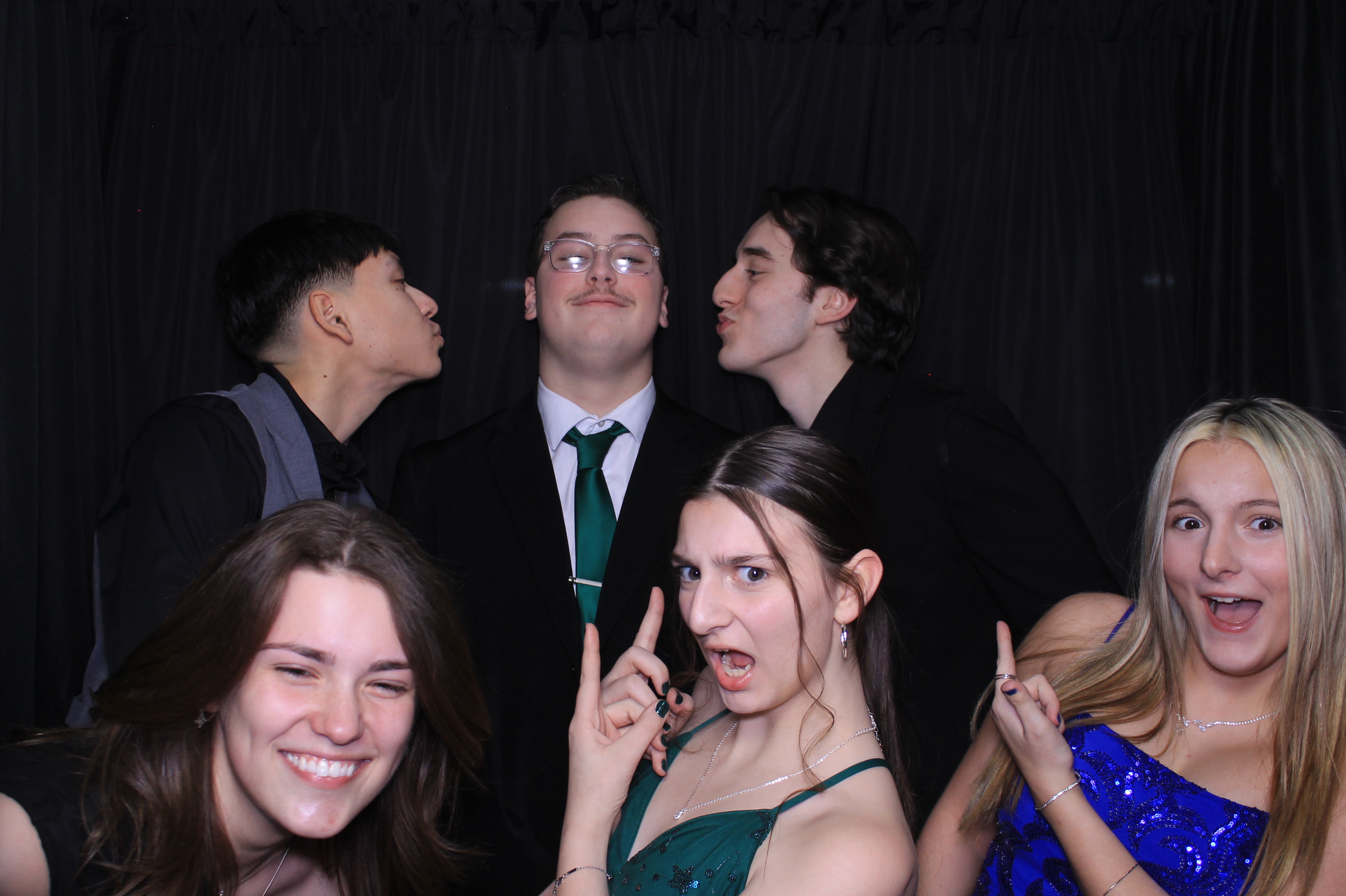 Middletown Christian HOCO | View more photos from the event at gallery.photoboothcincy.com/u/PhotoBoothCincy/Middletown-Christian-HOCO