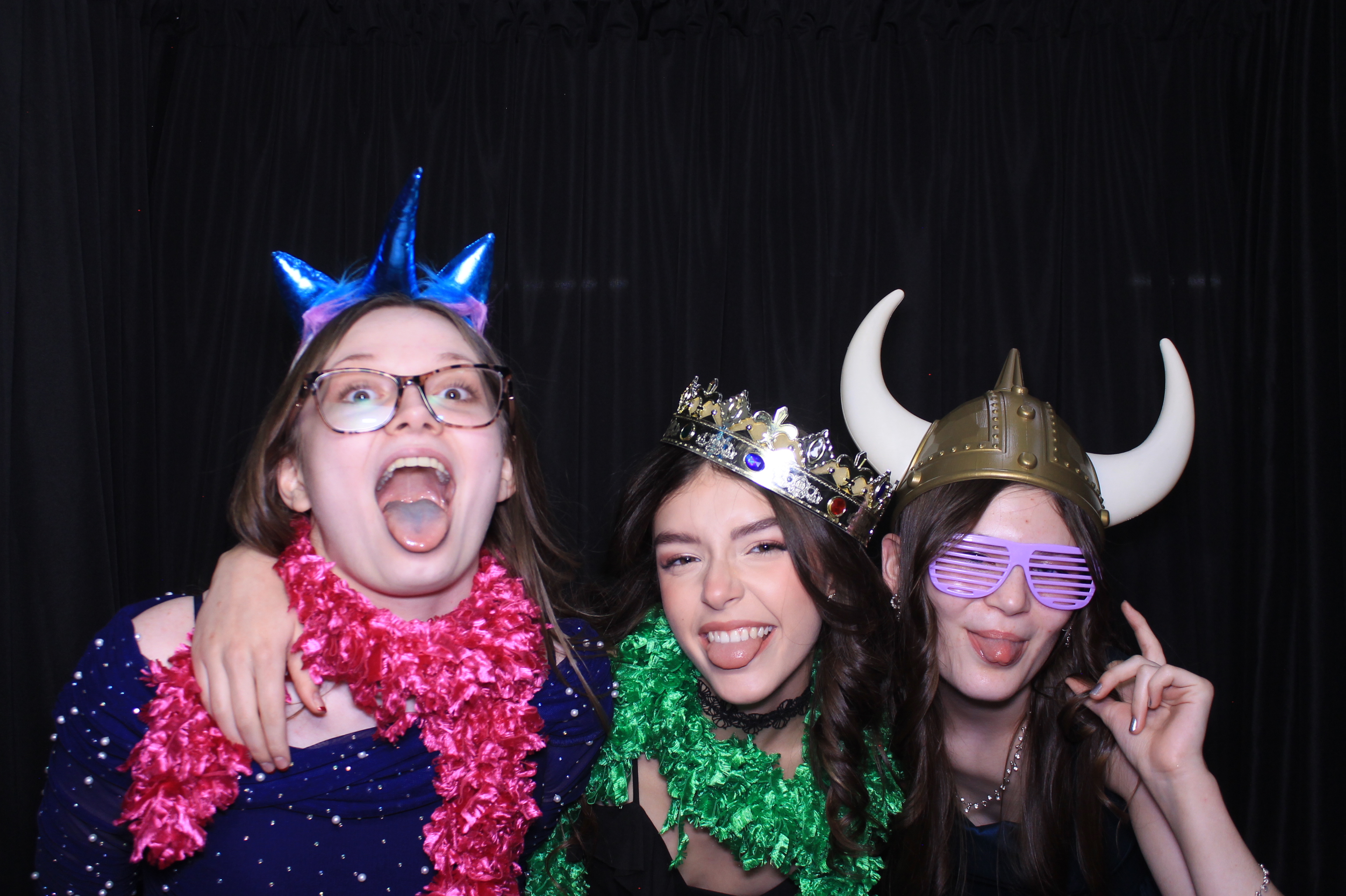 Middletown Christian HOCO | View more photos from the event at gallery.photoboothcincy.com/u/PhotoBoothCincy/Middletown-Christian-HOCO