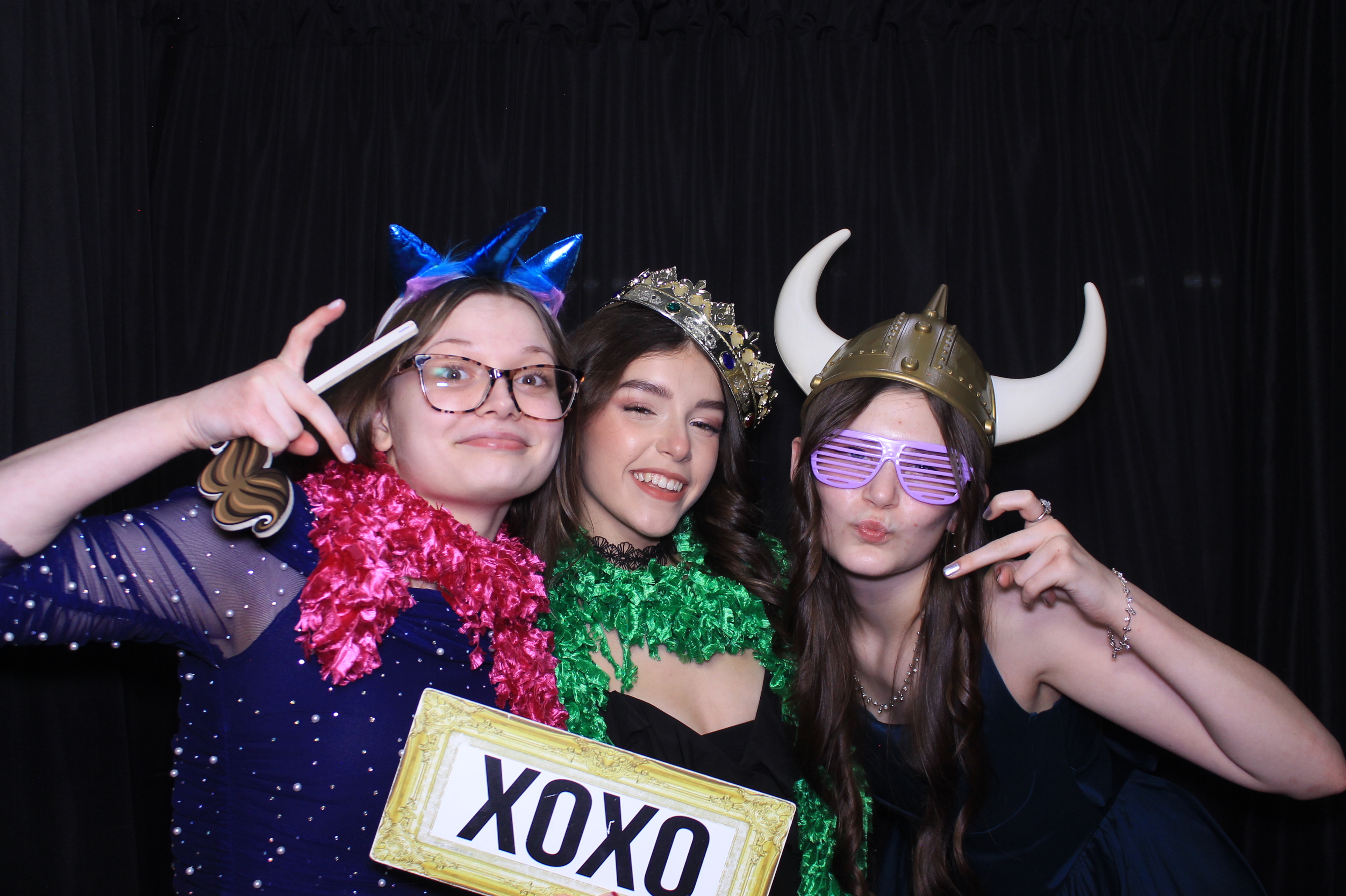 Middletown Christian HOCO | View more photos from the event at gallery.photoboothcincy.com/u/PhotoBoothCincy/Middletown-Christian-HOCO