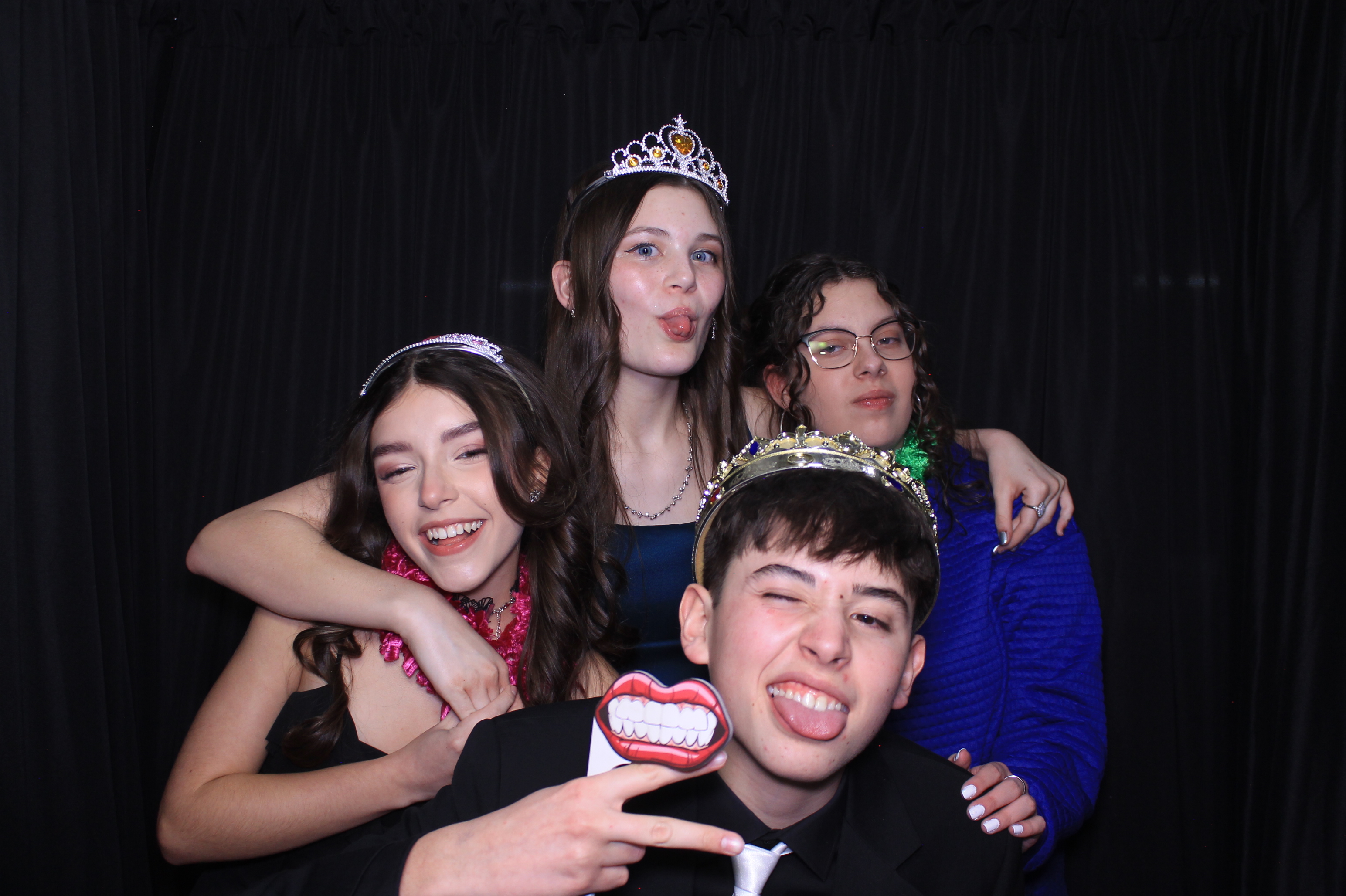 Middletown Christian HOCO | View more photos from the event at gallery.photoboothcincy.com/u/PhotoBoothCincy/Middletown-Christian-HOCO