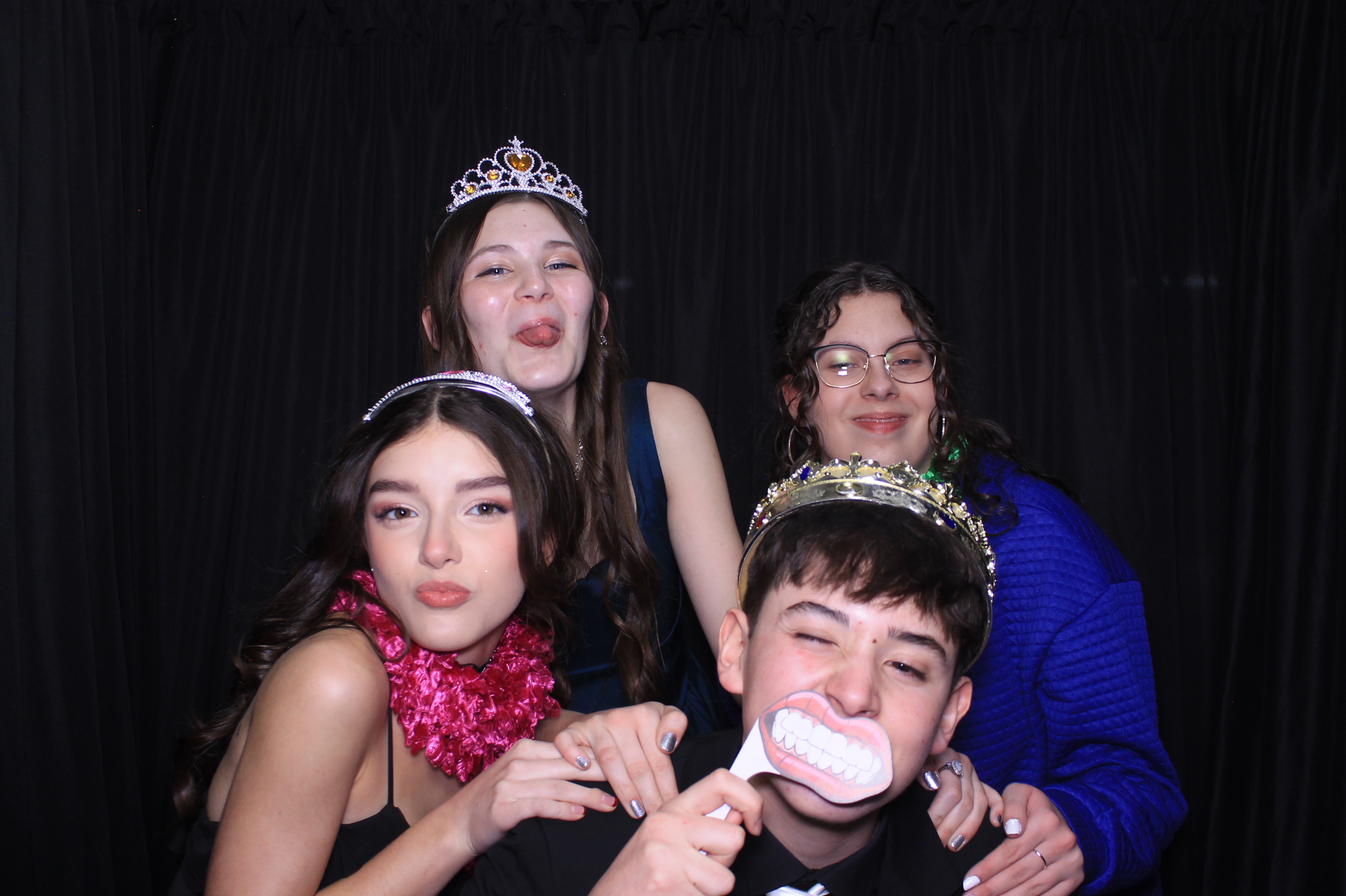 Middletown Christian HOCO | View more photos from the event at gallery.photoboothcincy.com/u/PhotoBoothCincy/Middletown-Christian-HOCO