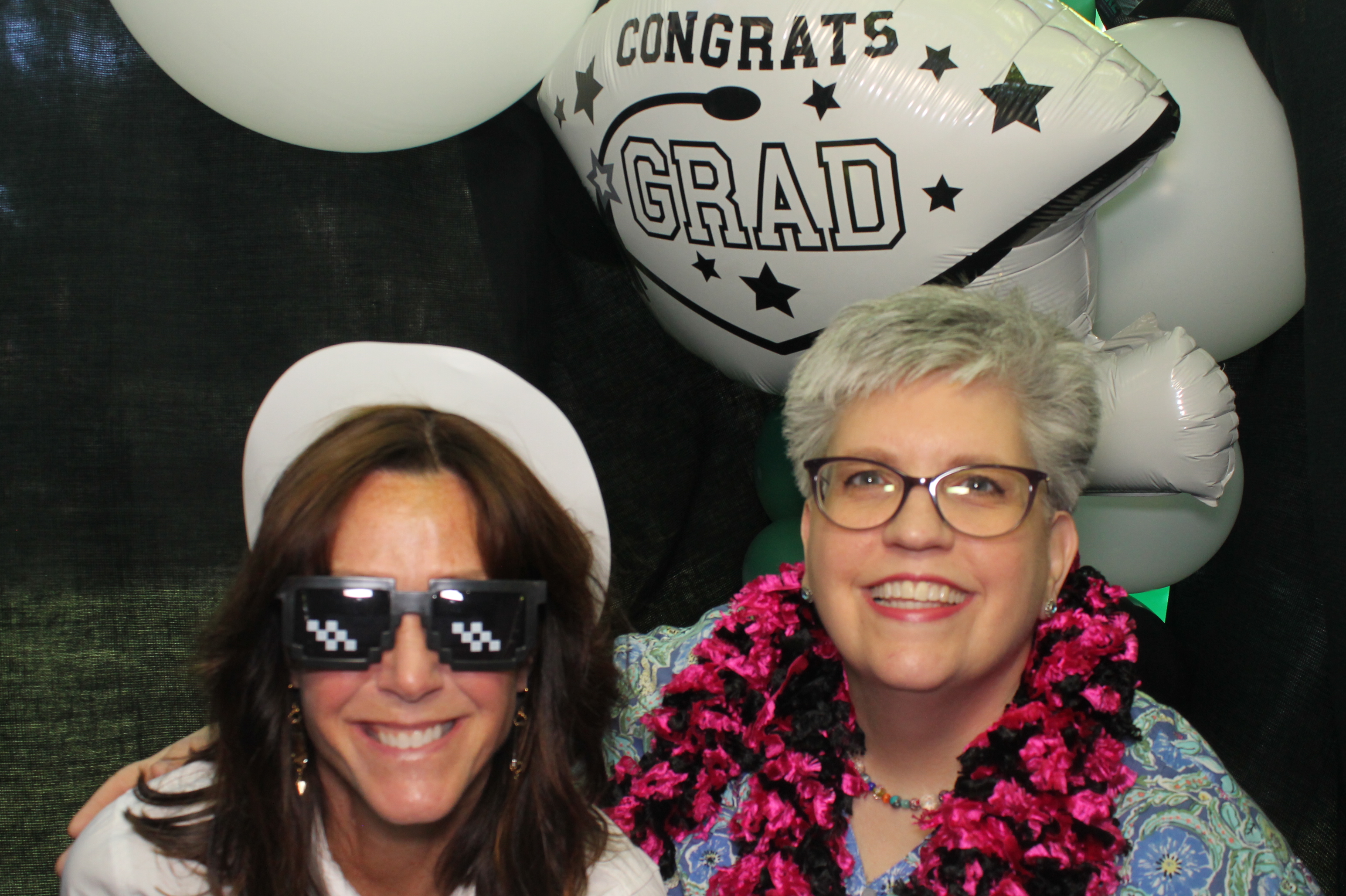 Mitchell's Grad Party | View more photos from the event at gallery.photoboothcincy.com/u/PhotoBoothCincy/Mitchells-Grad-Party