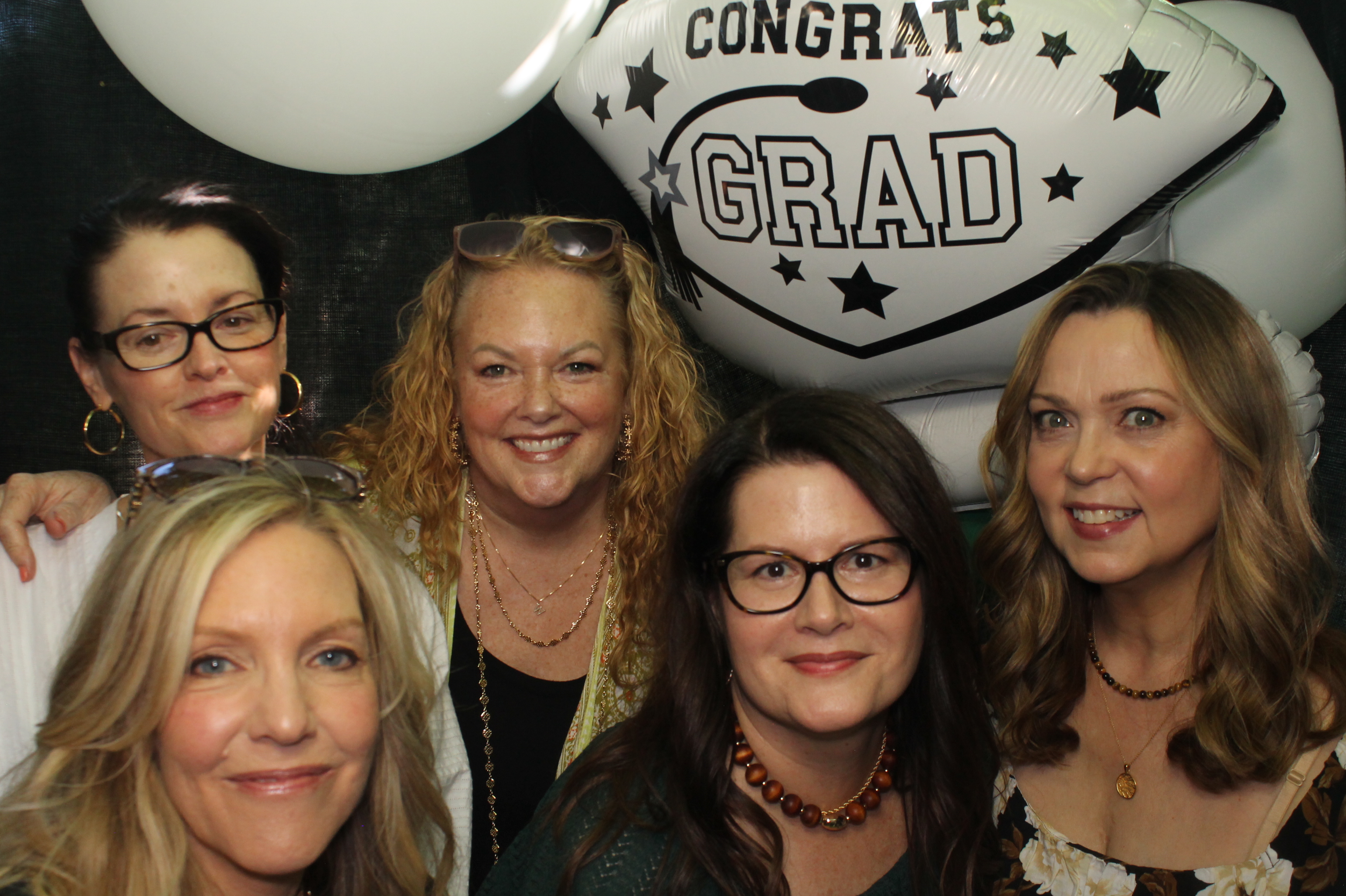 Mitchell's Grad Party | View more photos from the event at gallery.photoboothcincy.com/u/PhotoBoothCincy/Mitchells-Grad-Party