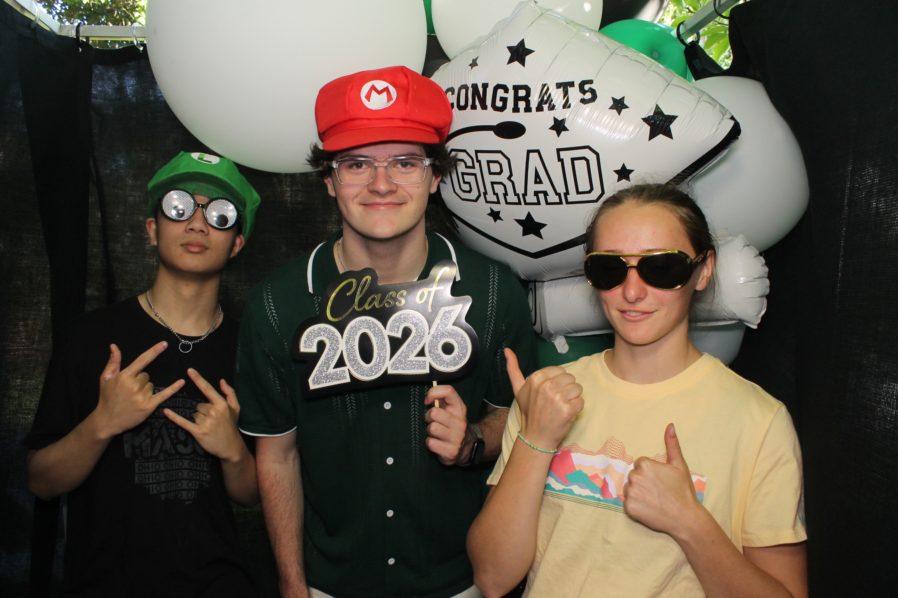 Mitchell's Grad Party | View more photos from the event at gallery.photoboothcincy.com/u/PhotoBoothCincy/Mitchells-Grad-Party