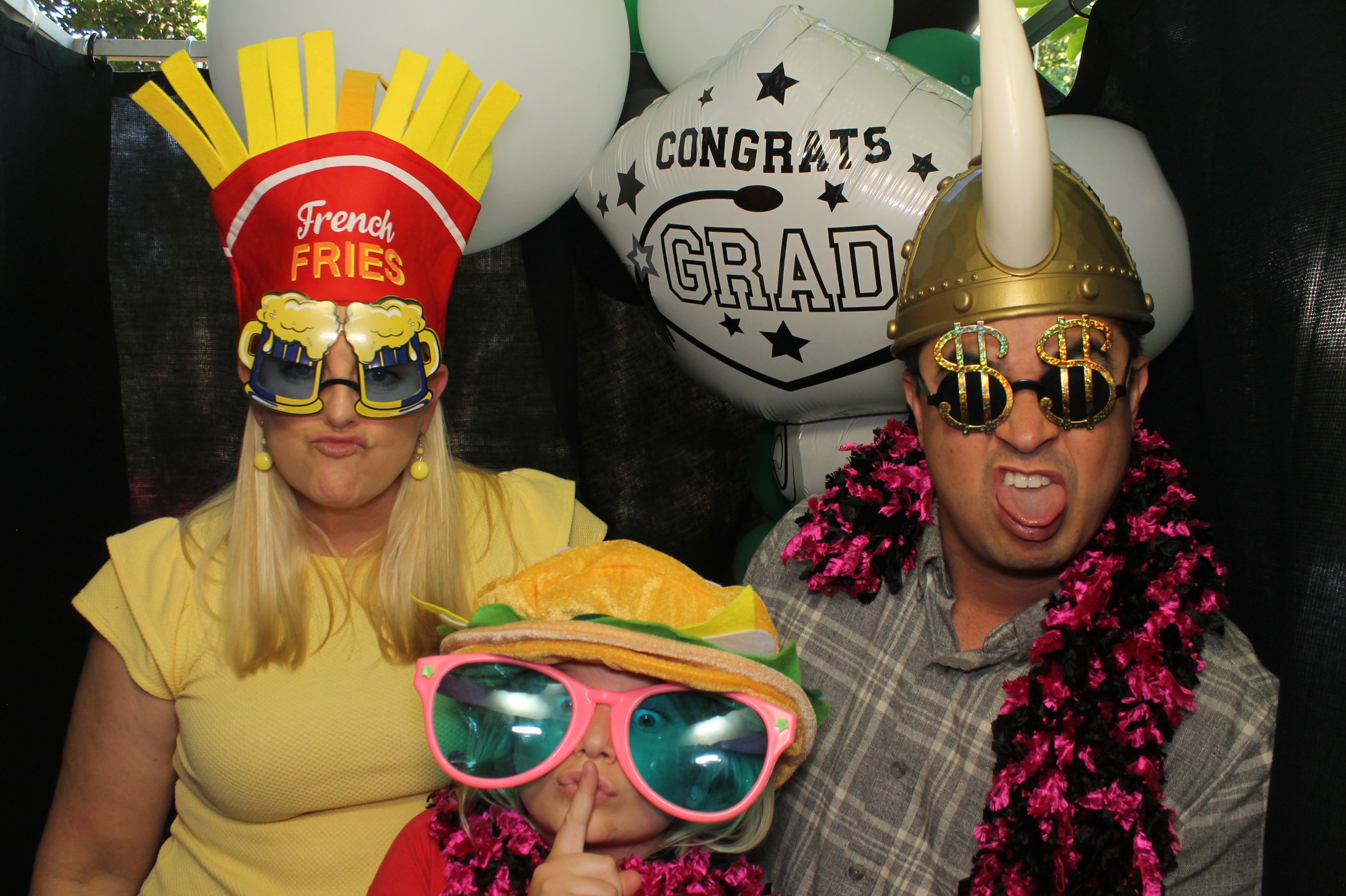 Mitchell's Grad Party | View more photos from the event at gallery.photoboothcincy.com/u/PhotoBoothCincy/Mitchells-Grad-Party