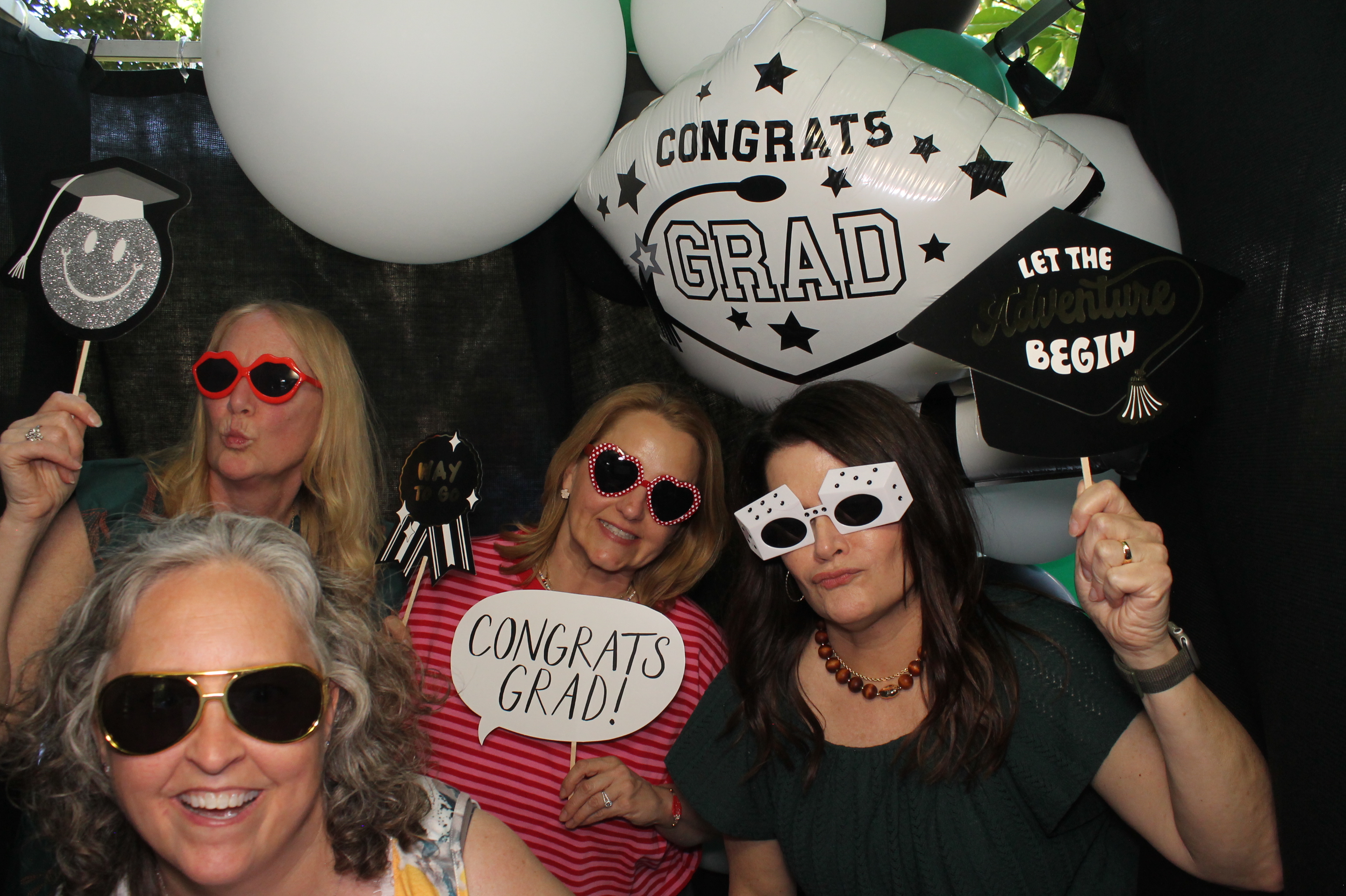 Mitchell's Grad Party | View more photos from the event at gallery.photoboothcincy.com/u/PhotoBoothCincy/Mitchells-Grad-Party