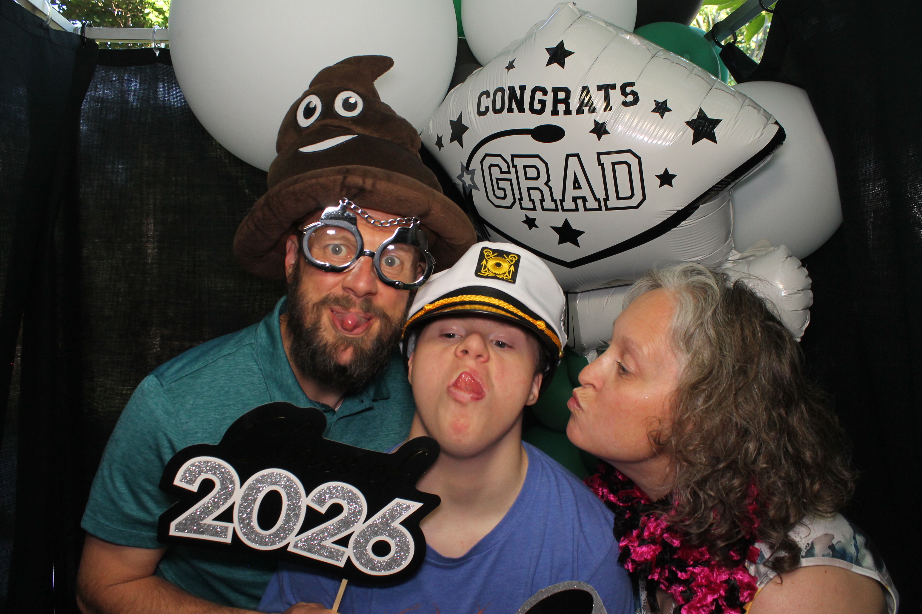 Mitchell's Grad Party | View more photos from the event at gallery.photoboothcincy.com/u/PhotoBoothCincy/Mitchells-Grad-Party
