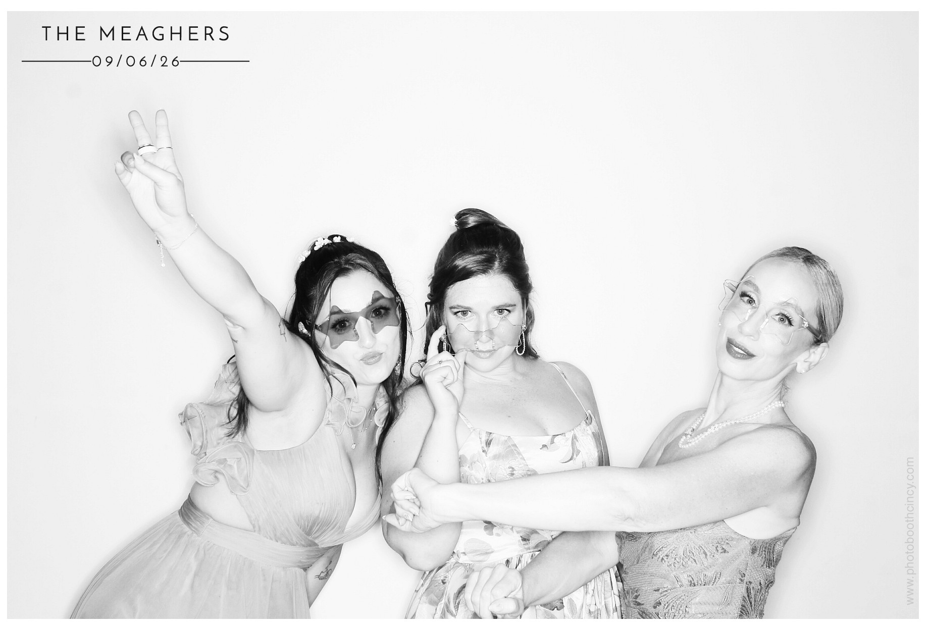 Natalie & Alex | View more photos from the event at gallery.photoboothcincy.com/u/PhotoBoothCincy/Natalie-Alex