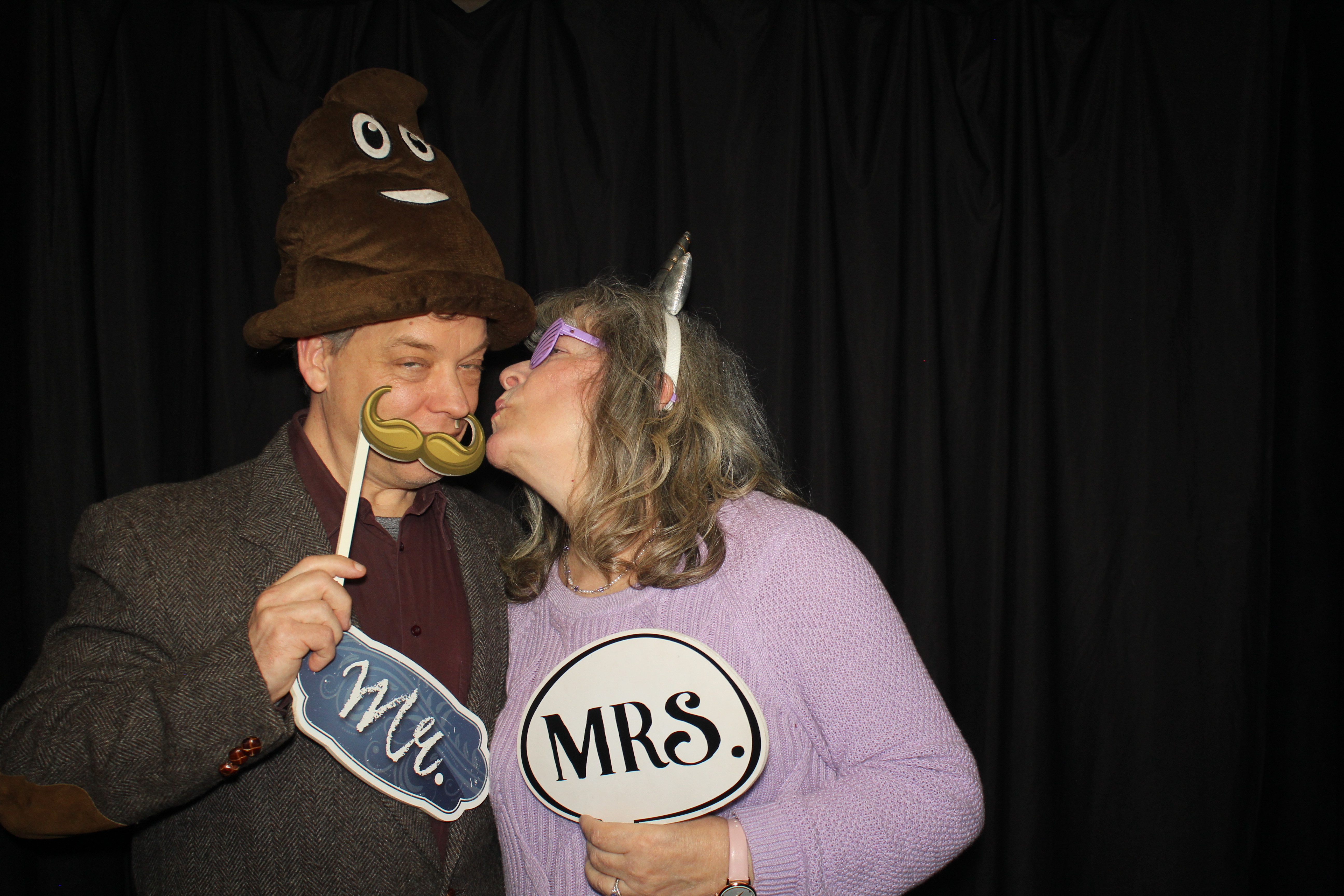 Niehoff & Associates Winter Ball | View more photos from the event at gallery.photoboothcincy.com/u/PhotoBoothCincy/Niehoff-Associates-Winter-Ball