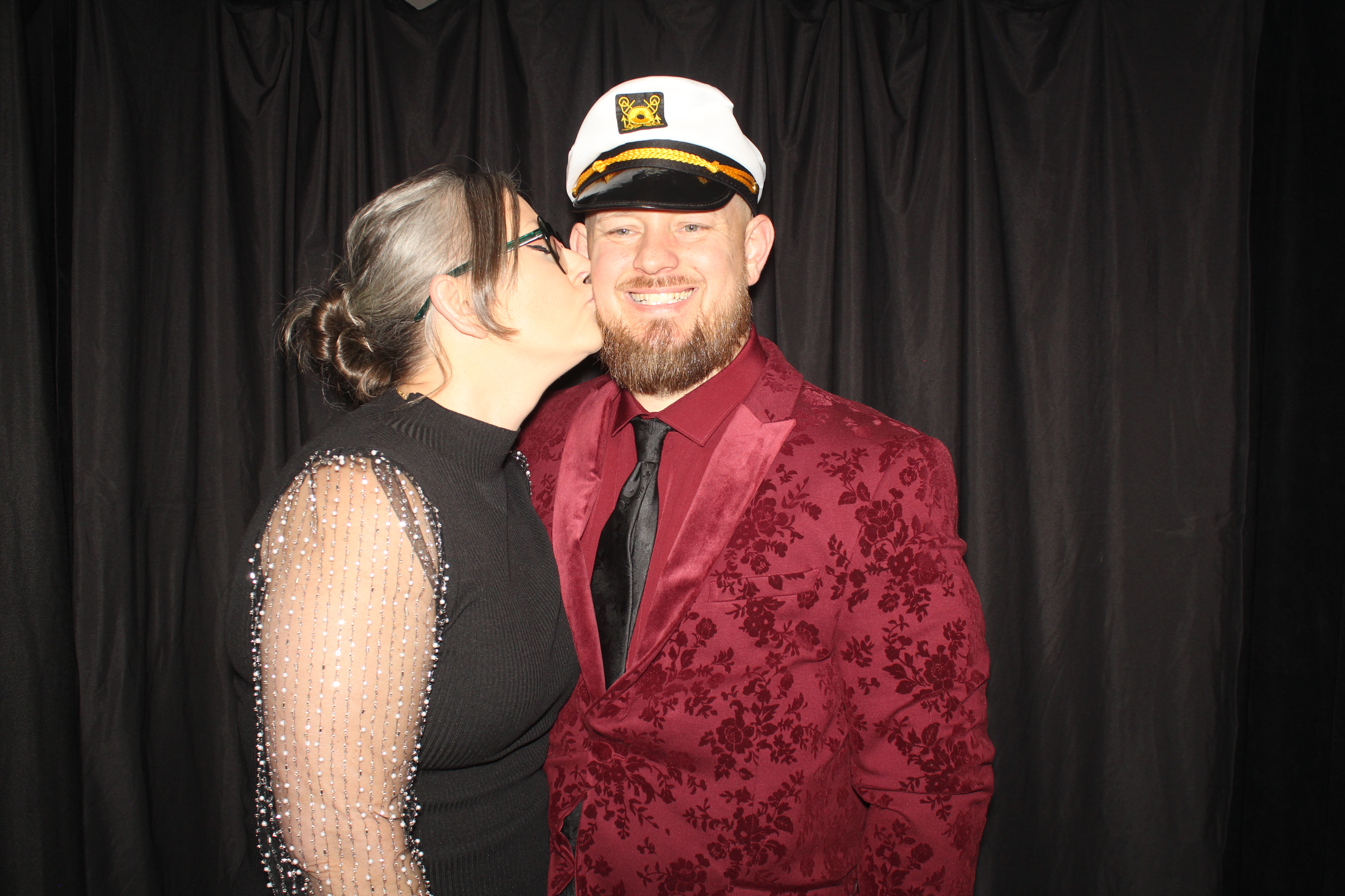 Niehoff & Associates Winter Ball | View more photos from the event at gallery.photoboothcincy.com/u/PhotoBoothCincy/Niehoff-Associates-Winter-Ball