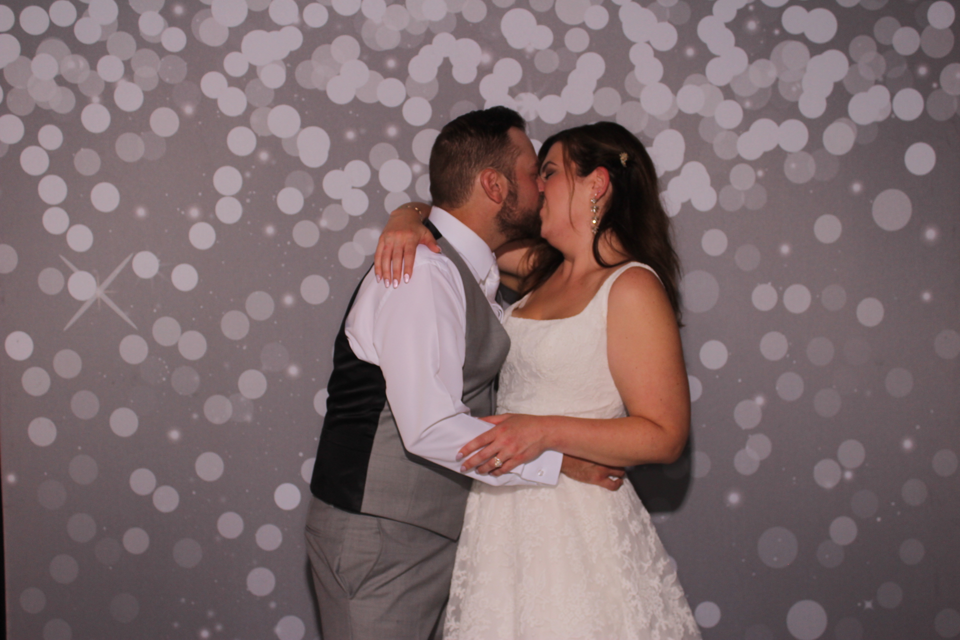 Paige & Wesley | View more photos from the event at gallery.photoboothcincy.com/u/PhotoBoothCincy/Paige-Wesley