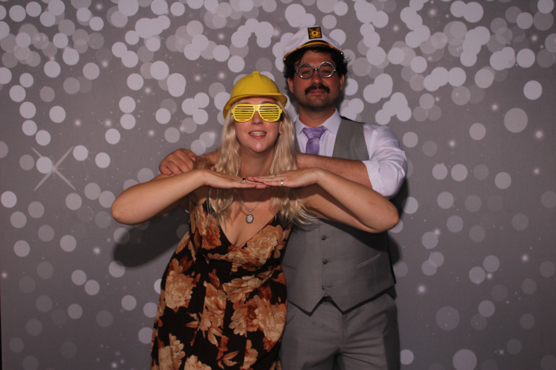 Paige & Wesley | View more photos from the event at gallery.photoboothcincy.com/u/PhotoBoothCincy/Paige-Wesley