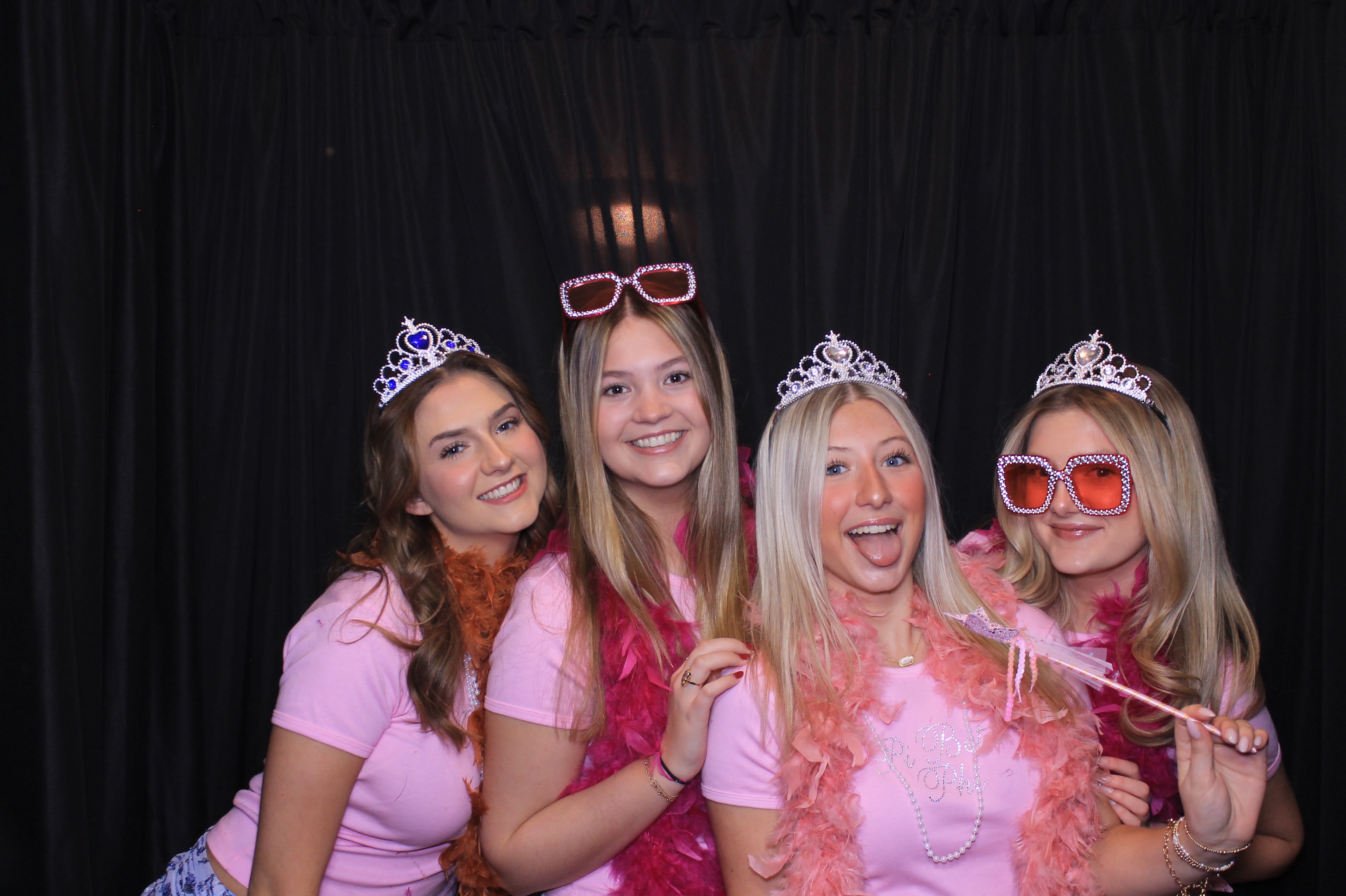Pi Phi Bid Day | View more photos from the event at gallery.photoboothcincy.com/u/PhotoBoothCincy/Pi-Phi-Bid-Day