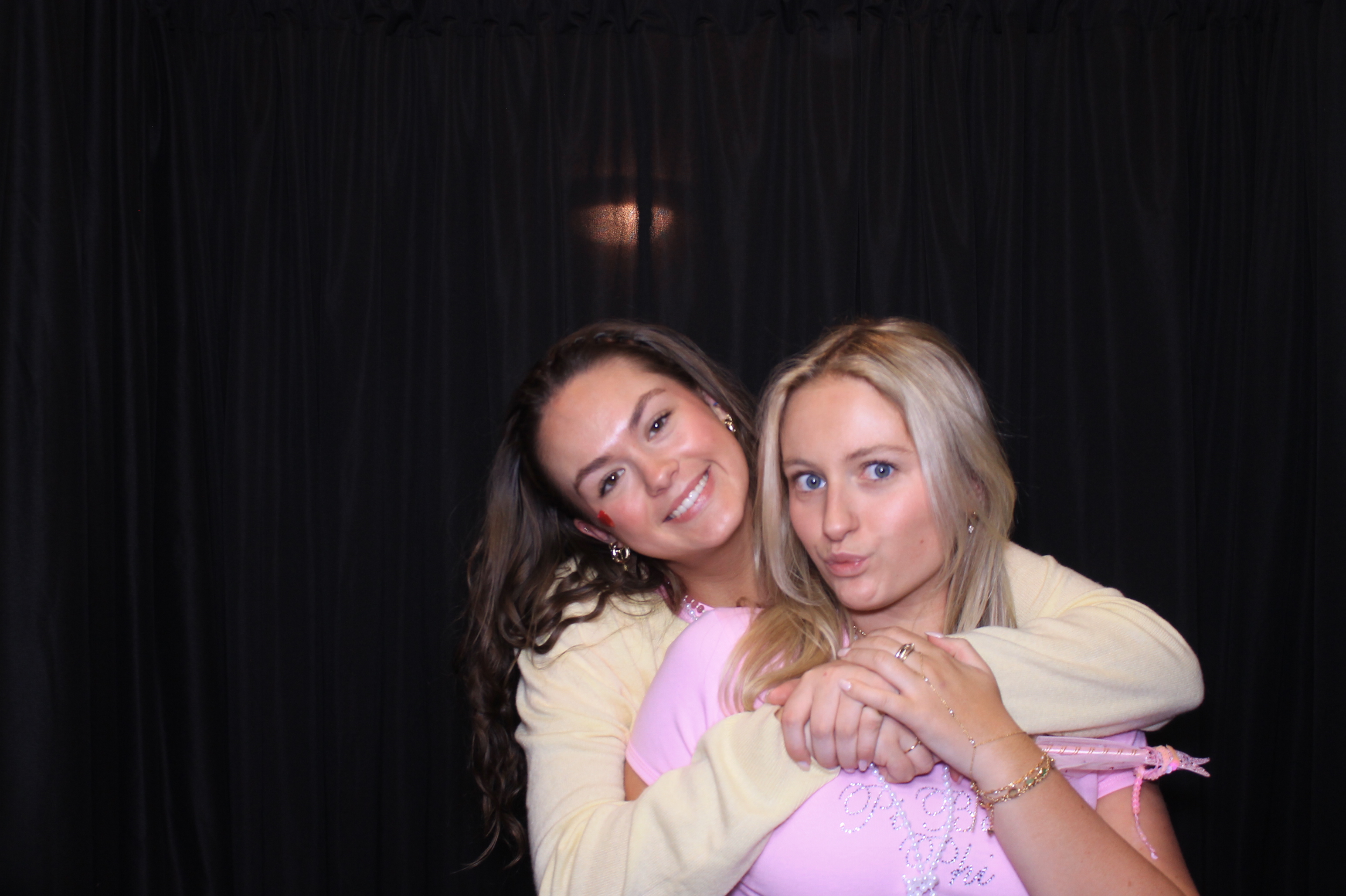 Pi Phi Bid Day | View more photos from the event at gallery.photoboothcincy.com/u/PhotoBoothCincy/Pi-Phi-Bid-Day