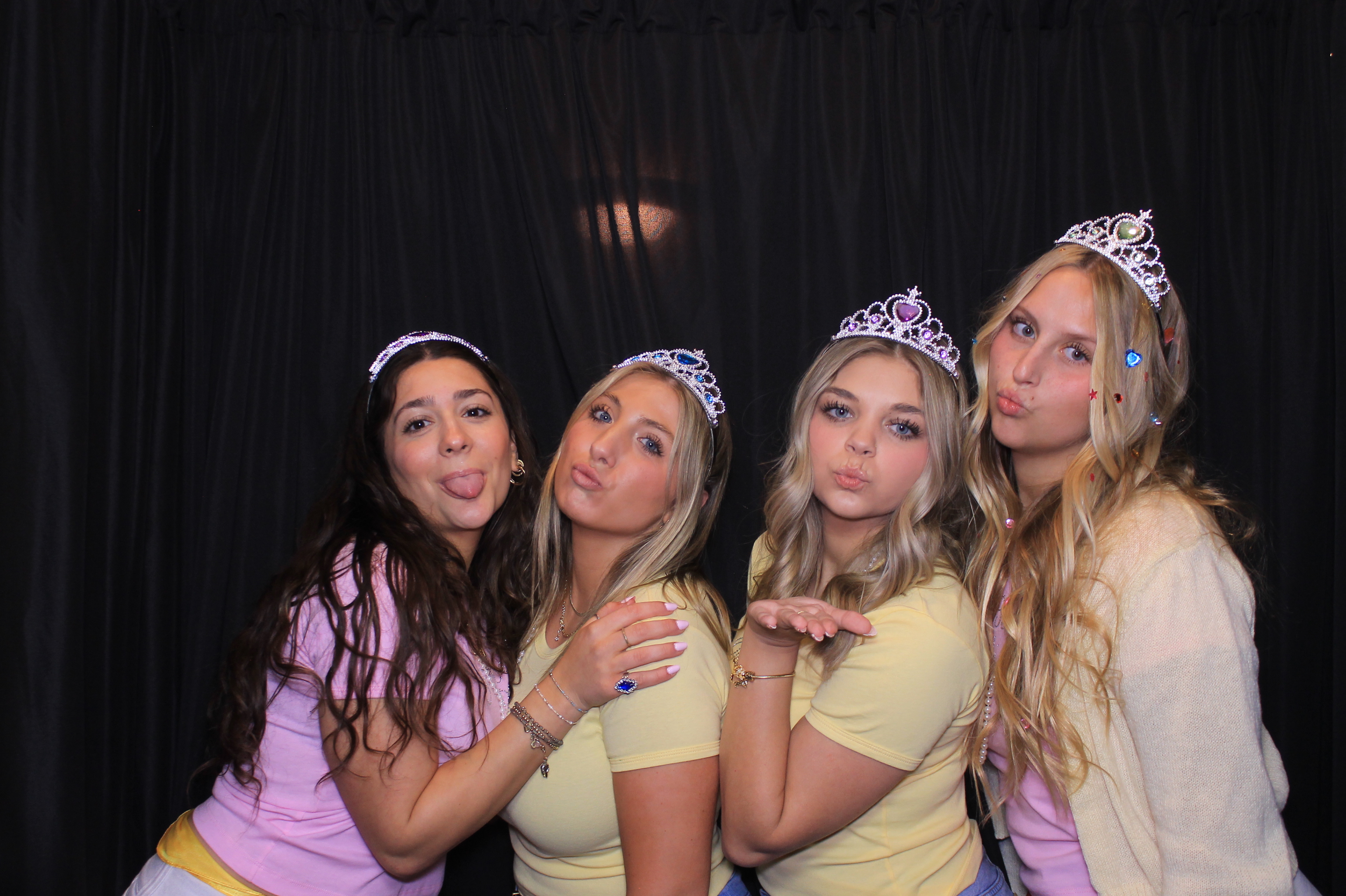 Pi Phi Bid Day | View more photos from the event at gallery.photoboothcincy.com/u/PhotoBoothCincy/Pi-Phi-Bid-Day