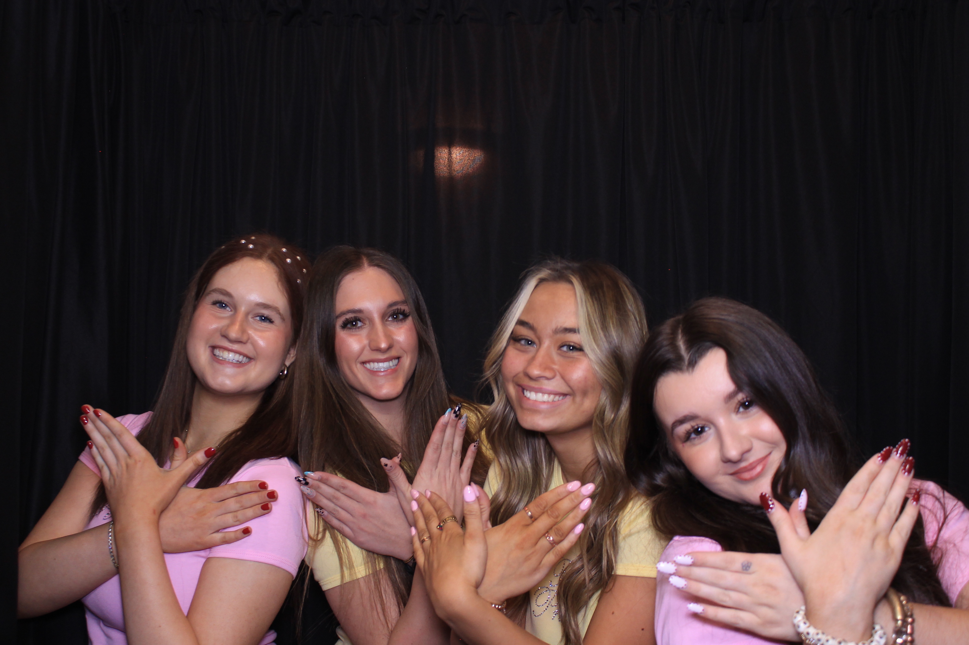 Pi Phi Bid Day | View more photos from the event at gallery.photoboothcincy.com/u/PhotoBoothCincy/Pi-Phi-Bid-Day