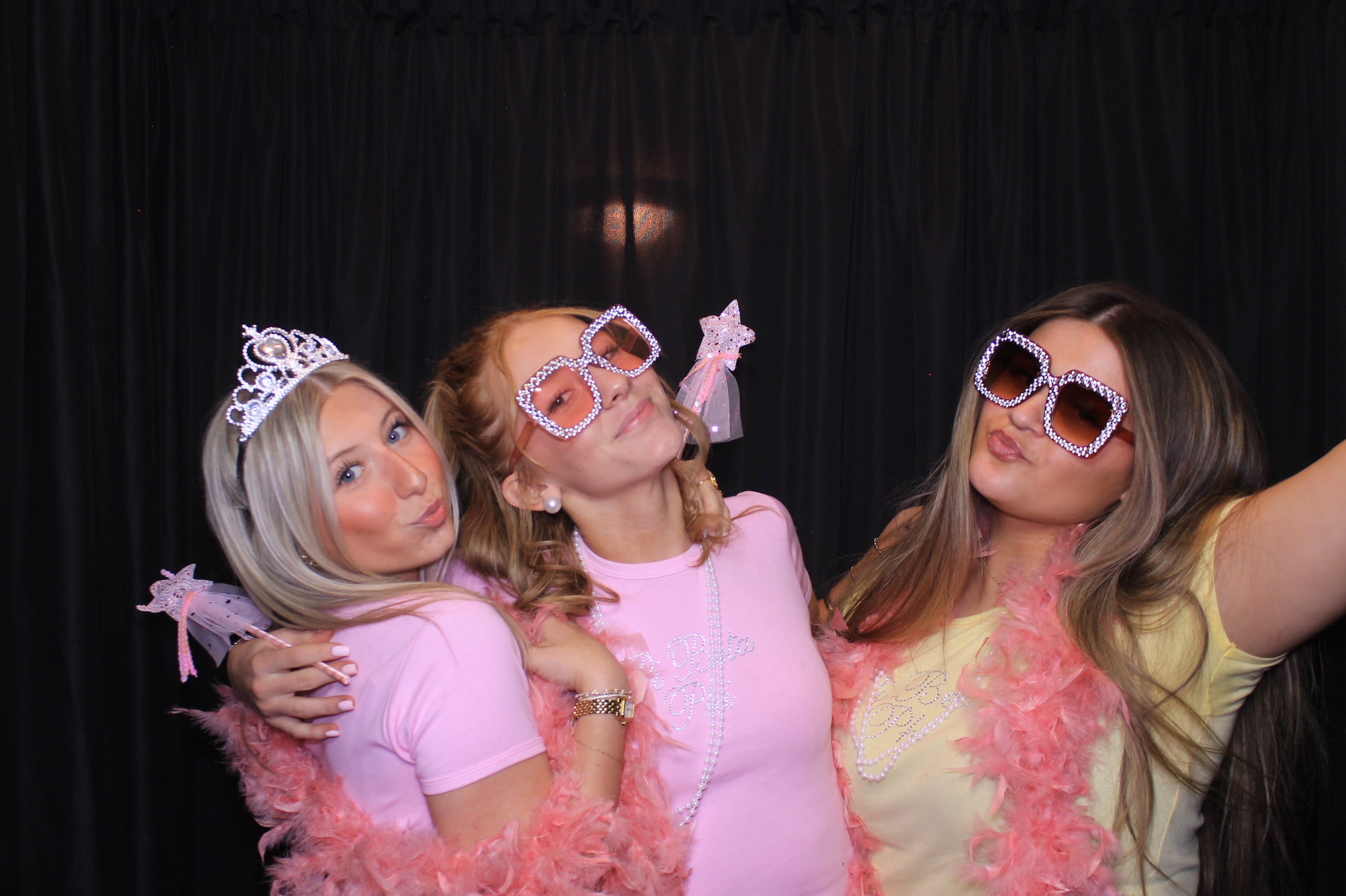 Pi Phi Bid Day | View more photos from the event at gallery.photoboothcincy.com/u/PhotoBoothCincy/Pi-Phi-Bid-Day