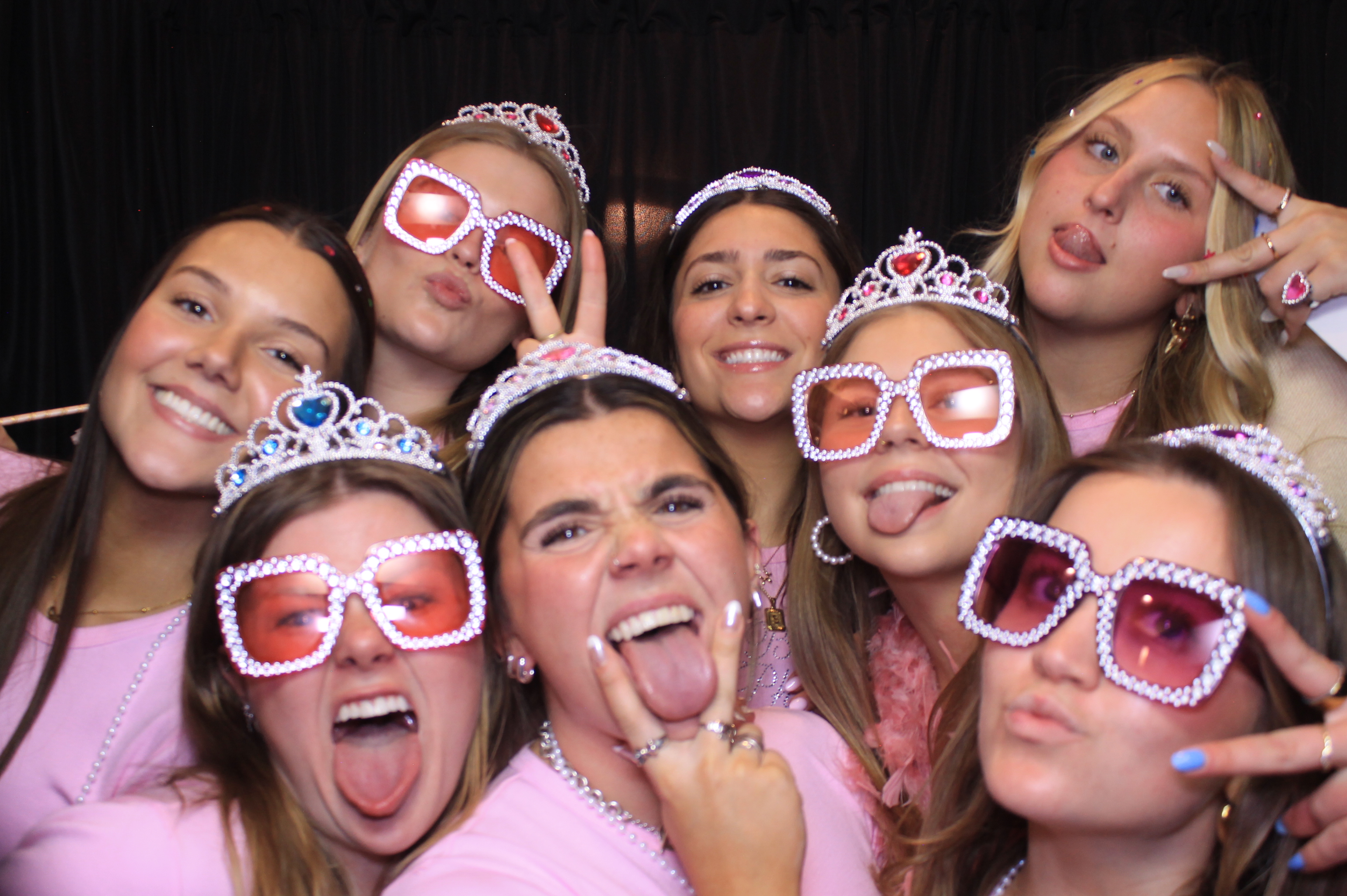 Pi Phi Bid Day | View more photos from the event at gallery.photoboothcincy.com/u/PhotoBoothCincy/Pi-Phi-Bid-Day