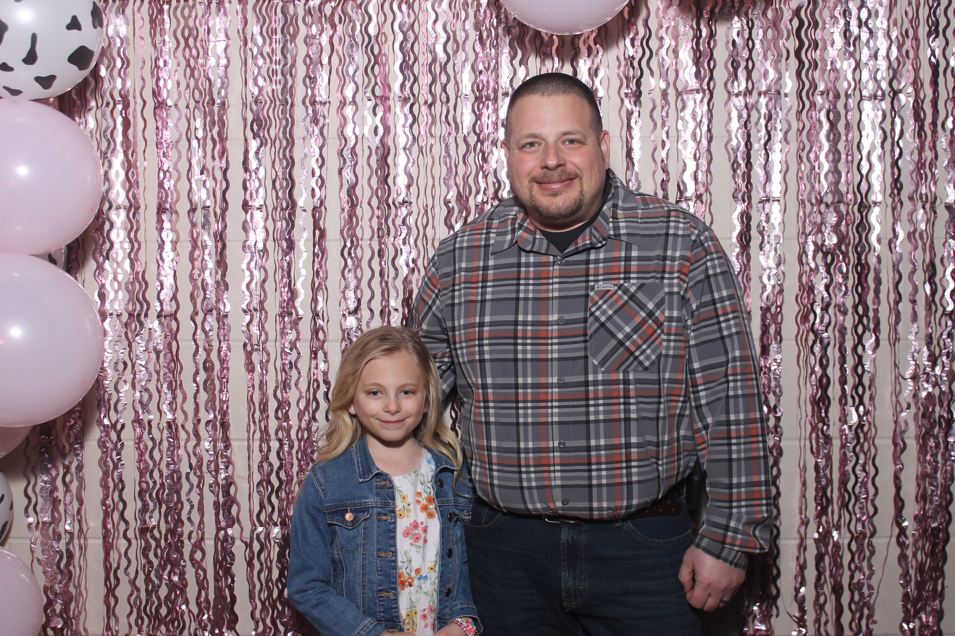 Queen of Peace Father Daughter Dance | View more photos from the event at gallery.photoboothcincy.com/u/PhotoBoothCincy/Queen-of-Peace-Father-Daughter-Dance