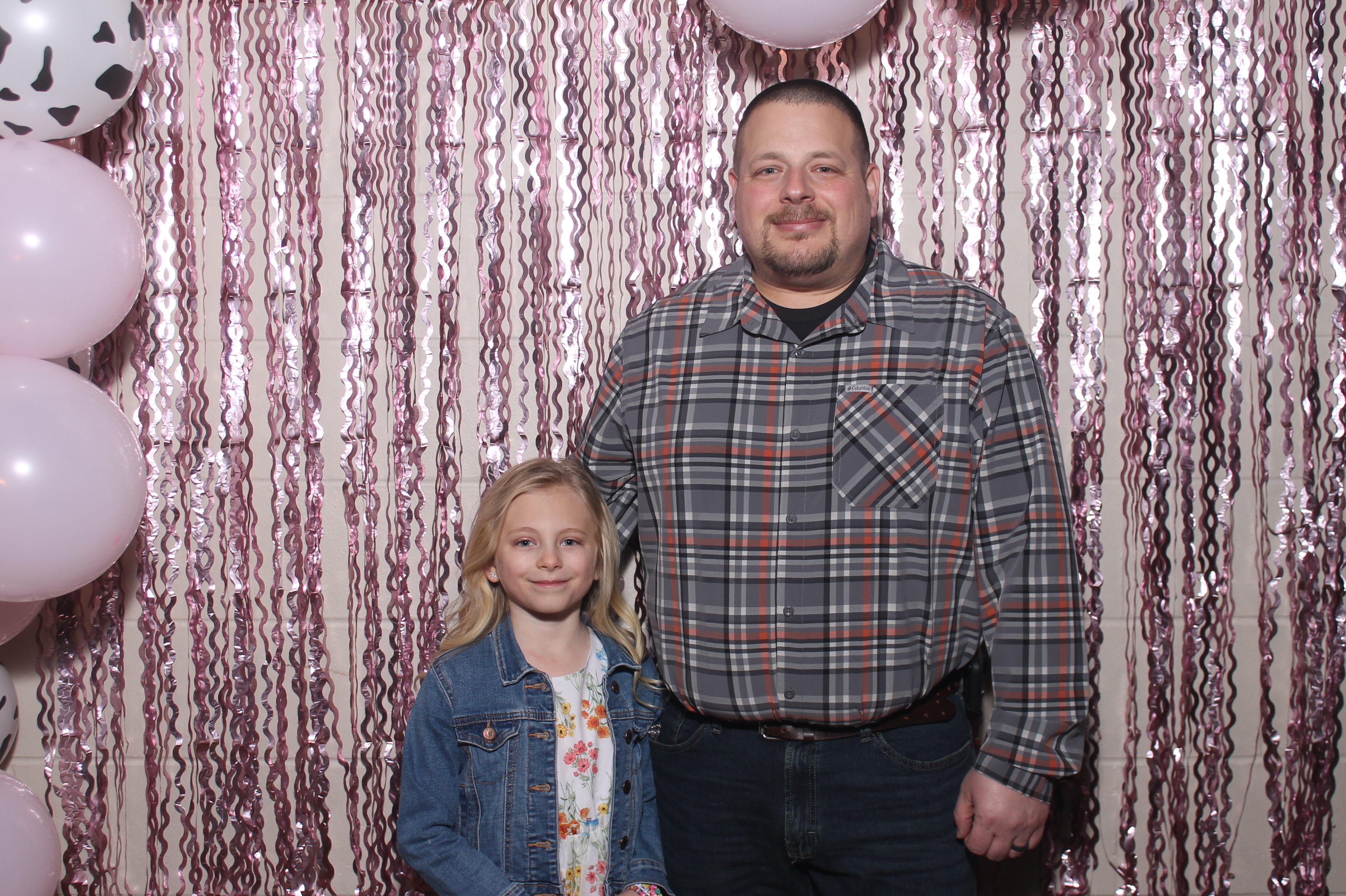 Queen of Peace Father Daughter Dance | View more photos from the event at gallery.photoboothcincy.com/u/PhotoBoothCincy/Queen-of-Peace-Father-Daughter-Dance