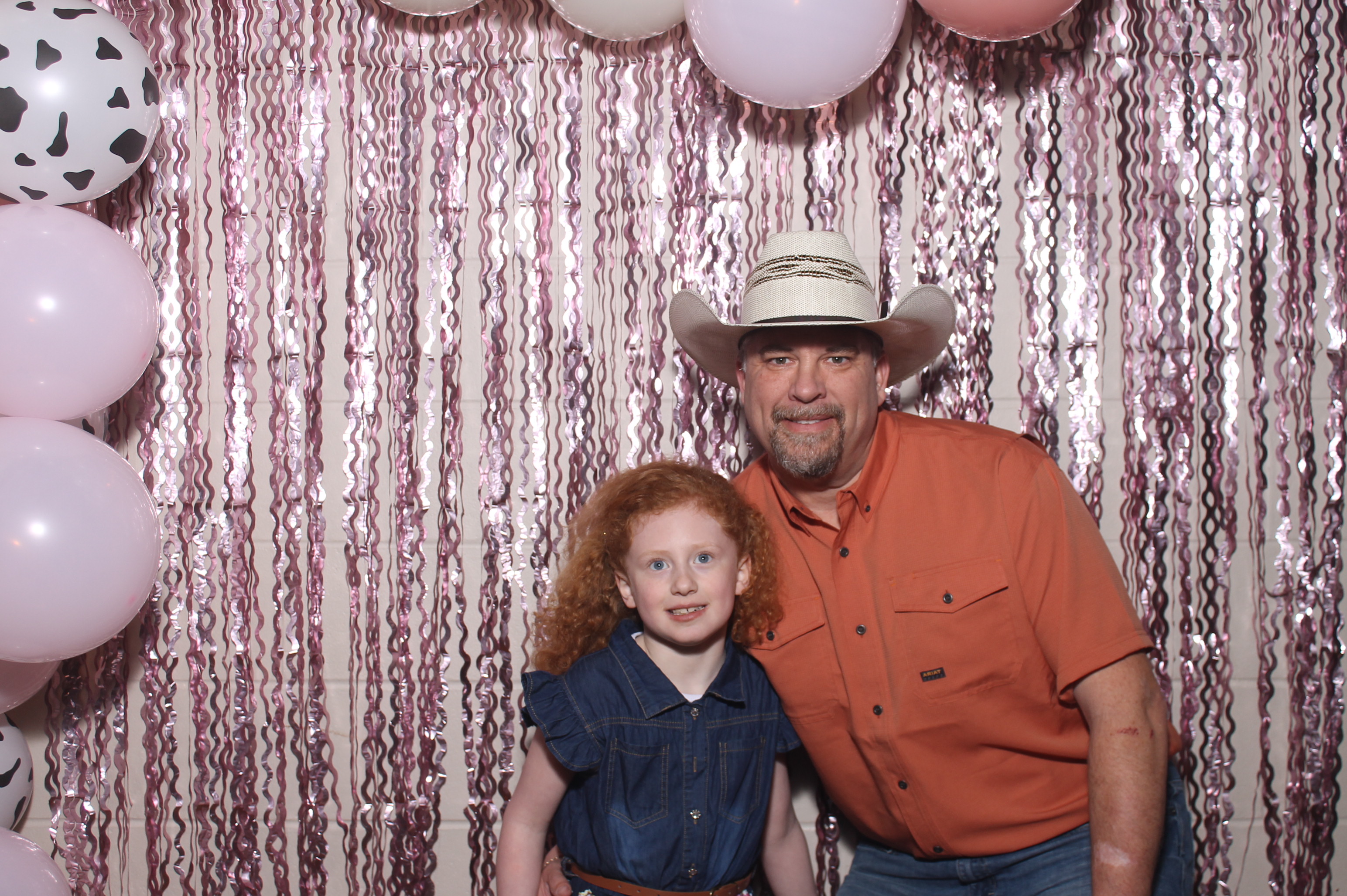 Queen of Peace Father Daughter Dance | View more photos from the event at gallery.photoboothcincy.com/u/PhotoBoothCincy/Queen-of-Peace-Father-Daughter-Dance