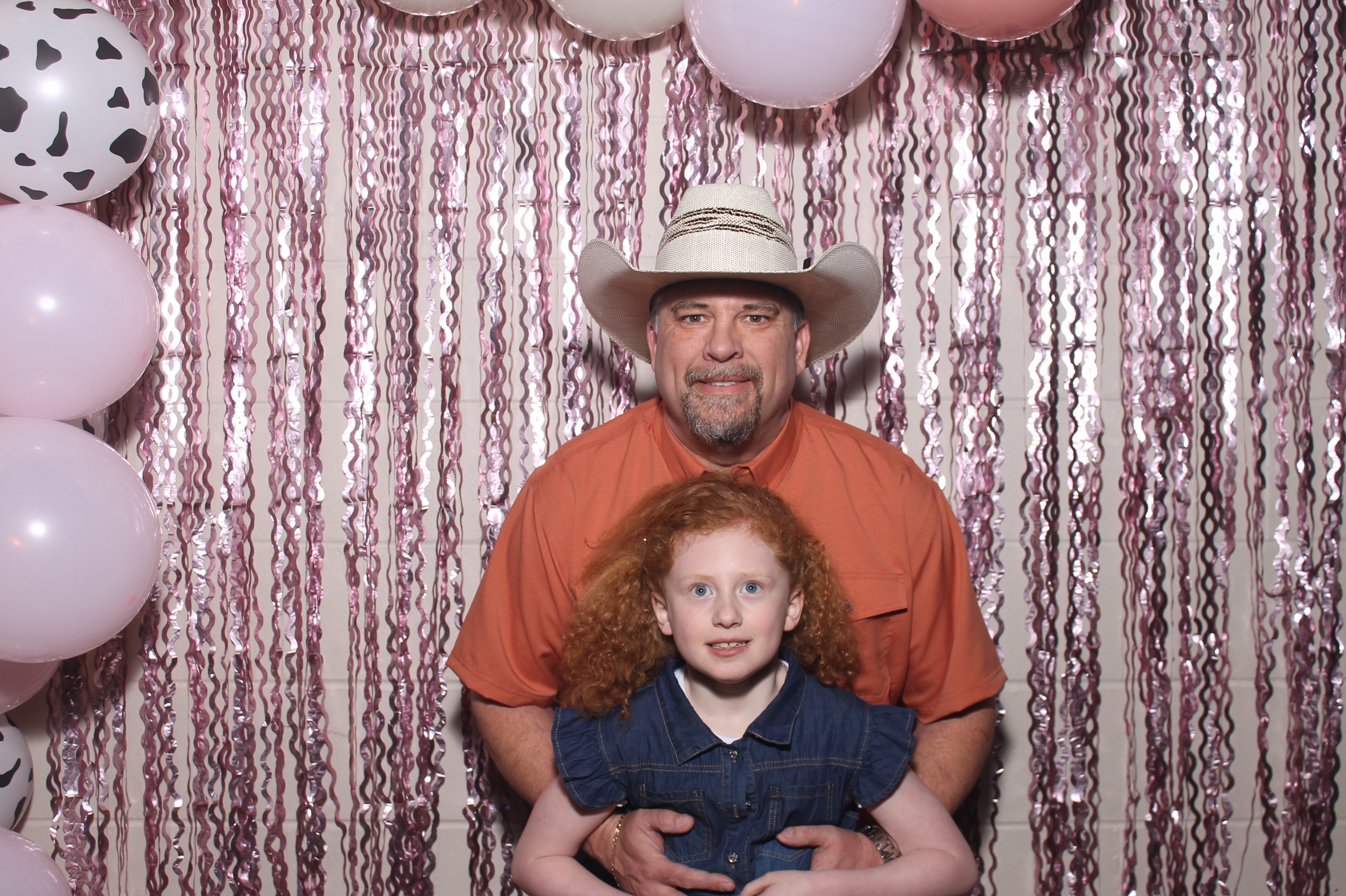 Queen of Peace Father Daughter Dance | View more photos from the event at gallery.photoboothcincy.com/u/PhotoBoothCincy/Queen-of-Peace-Father-Daughter-Dance