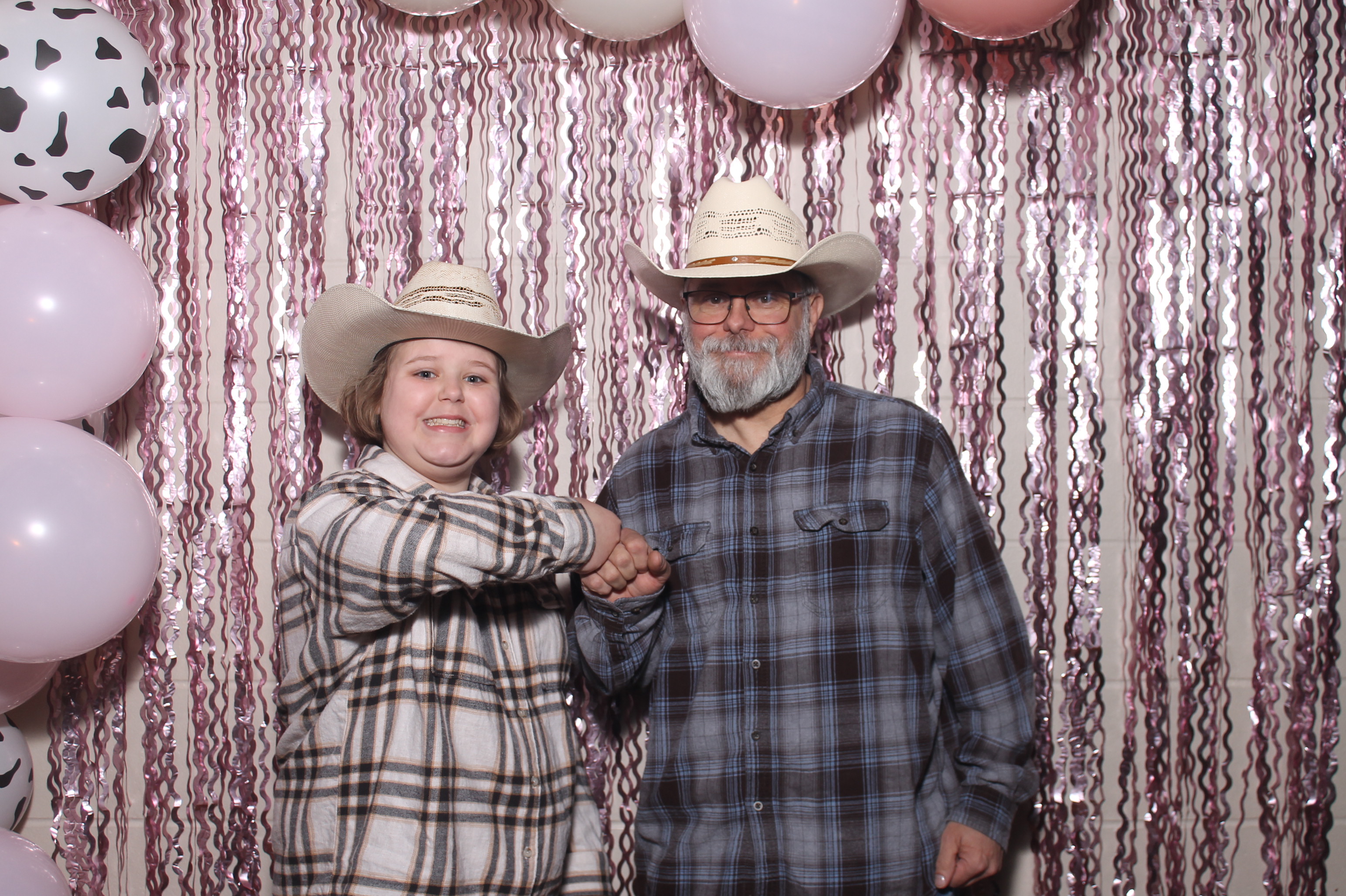 Queen of Peace Father Daughter Dance | View more photos from the event at gallery.photoboothcincy.com/u/PhotoBoothCincy/Queen-of-Peace-Father-Daughter-Dance
