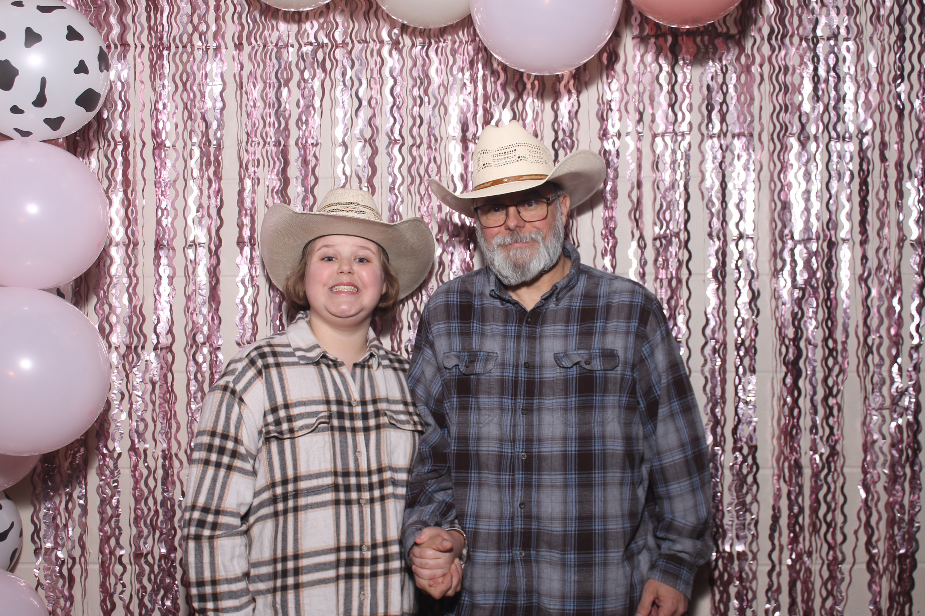 Queen of Peace Father Daughter Dance | View more photos from the event at gallery.photoboothcincy.com/u/PhotoBoothCincy/Queen-of-Peace-Father-Daughter-Dance
