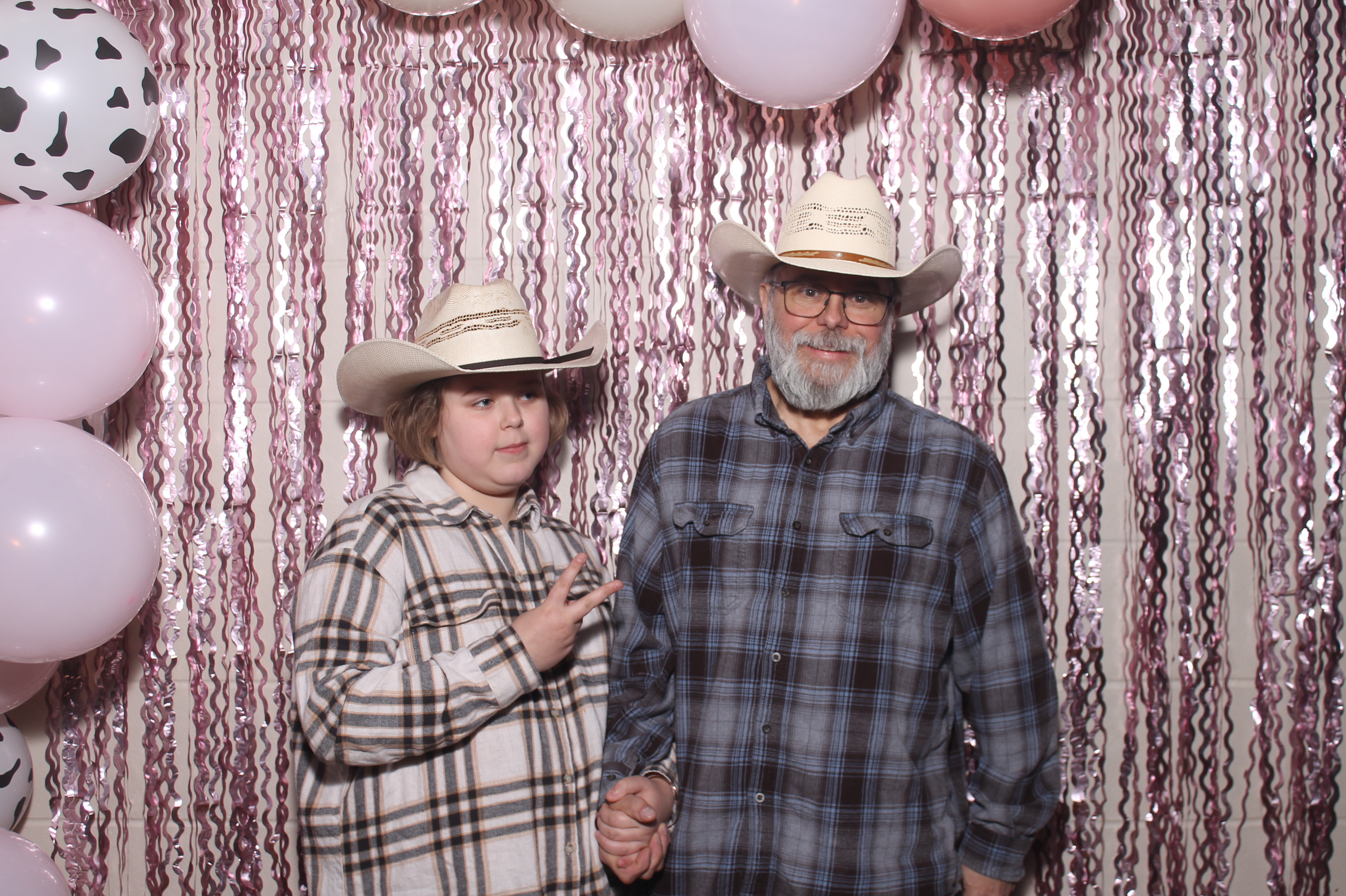 Queen of Peace Father Daughter Dance | View more photos from the event at gallery.photoboothcincy.com/u/PhotoBoothCincy/Queen-of-Peace-Father-Daughter-Dance