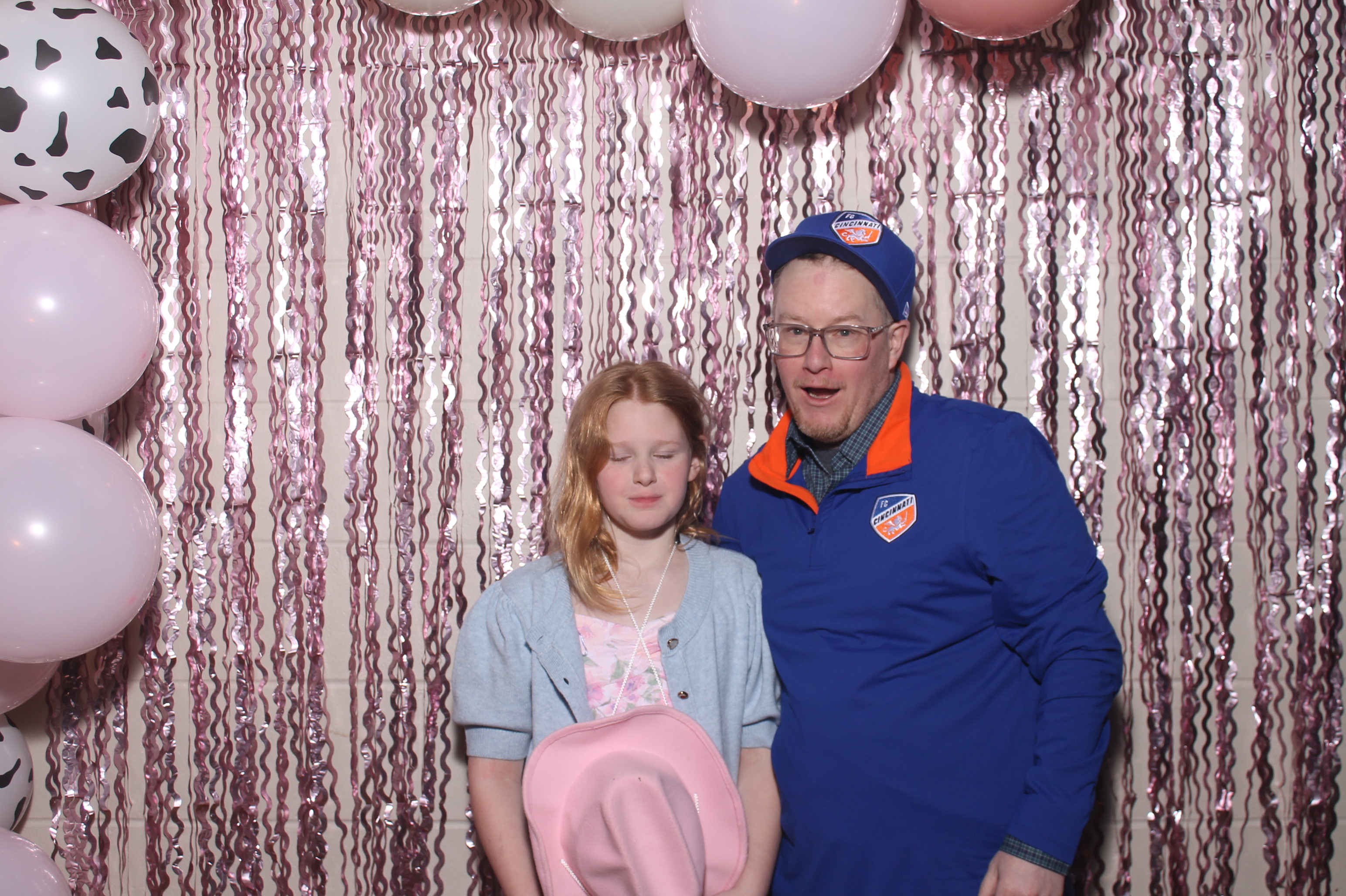Queen of Peace Father Daughter Dance | View more photos from the event at gallery.photoboothcincy.com/u/PhotoBoothCincy/Queen-of-Peace-Father-Daughter-Dance