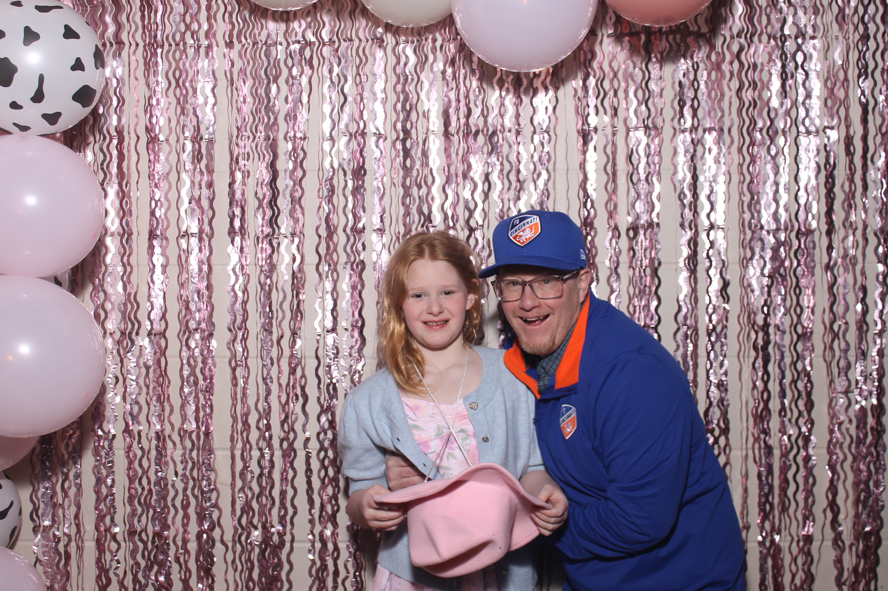 Queen of Peace Father Daughter Dance | View more photos from the event at gallery.photoboothcincy.com/u/PhotoBoothCincy/Queen-of-Peace-Father-Daughter-Dance