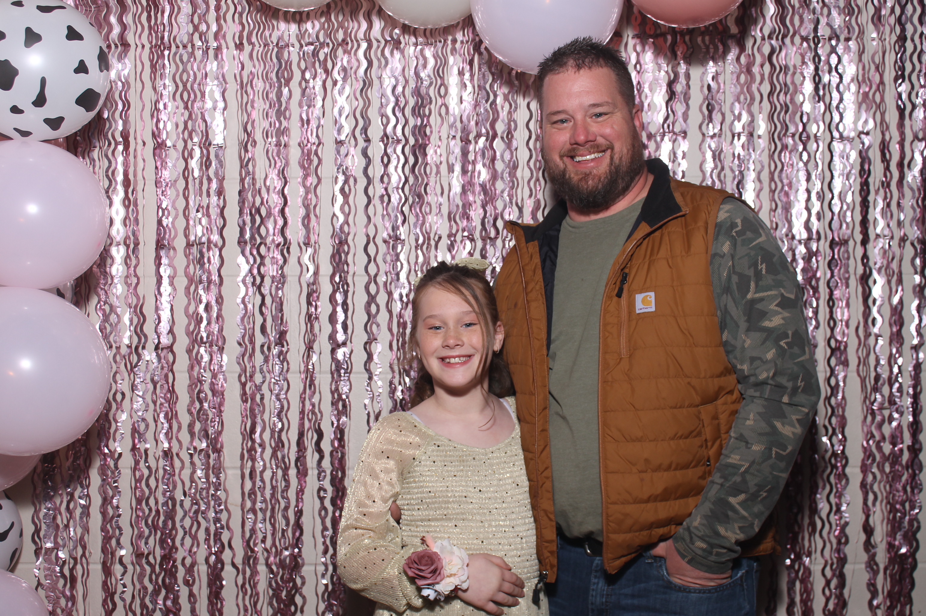 Queen of Peace Father Daughter Dance | View more photos from the event at gallery.photoboothcincy.com/u/PhotoBoothCincy/Queen-of-Peace-Father-Daughter-Dance