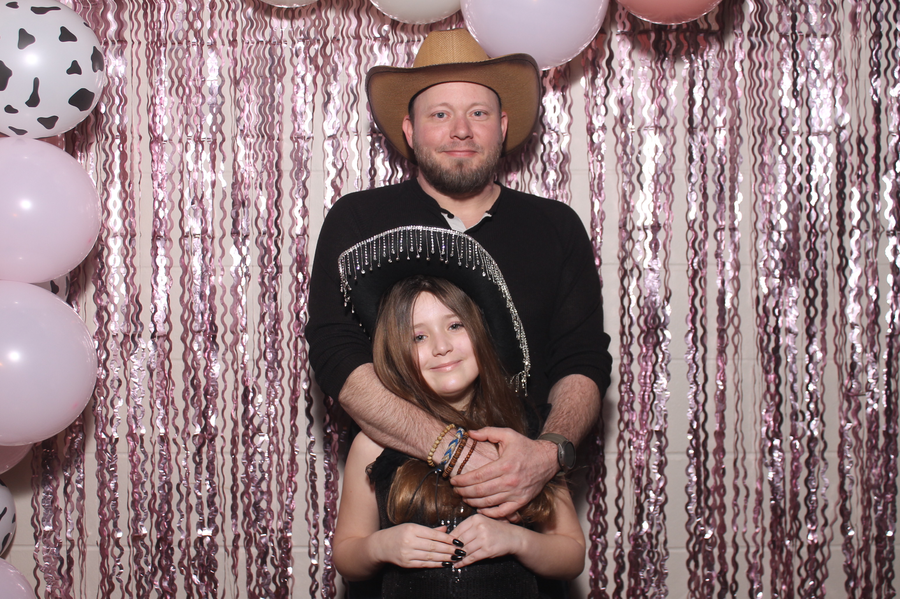 Queen of Peace Father Daughter Dance | View more photos from the event at gallery.photoboothcincy.com/u/PhotoBoothCincy/Queen-of-Peace-Father-Daughter-Dance