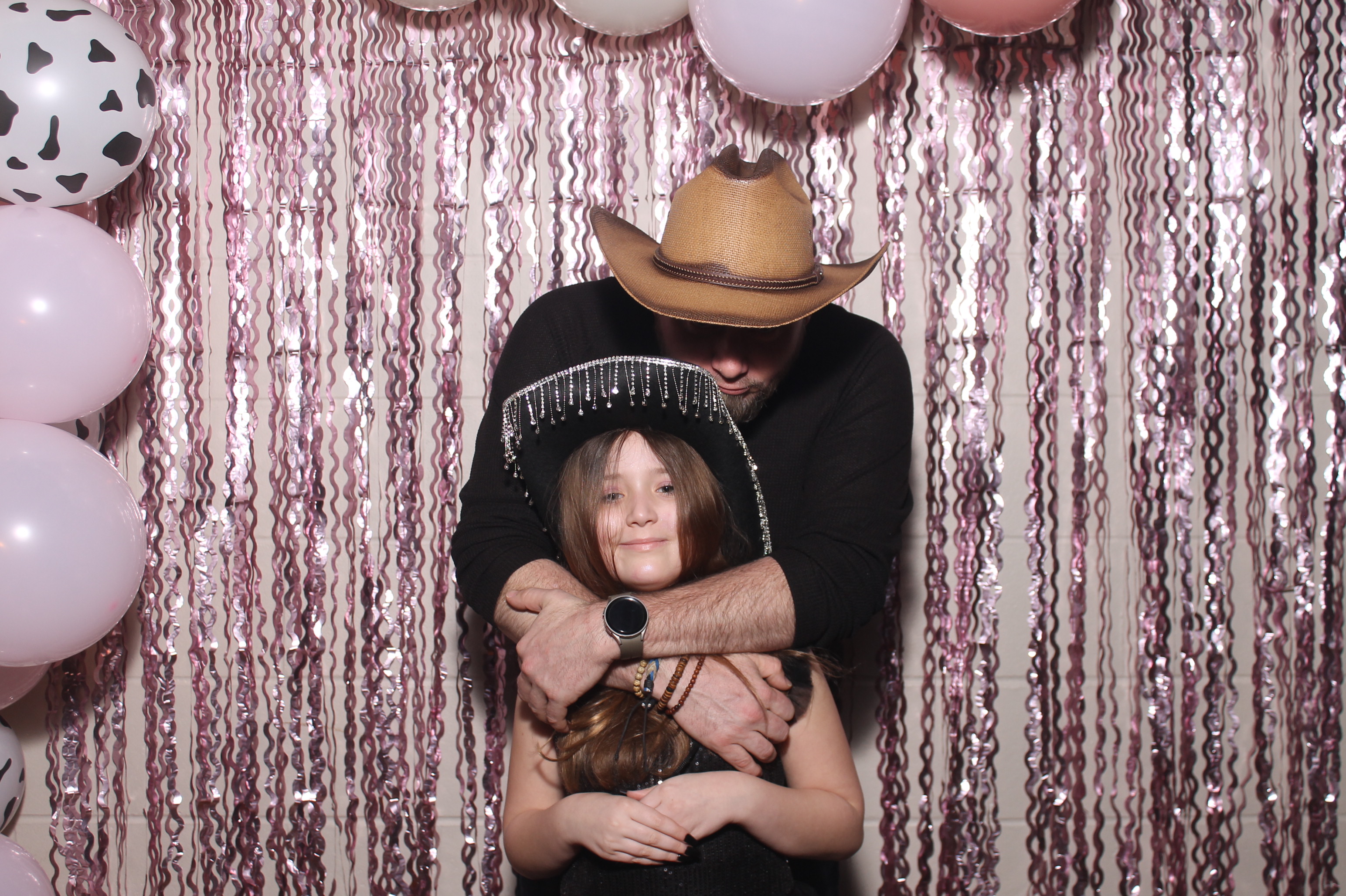 Queen of Peace Father Daughter Dance | View more photos from the event at gallery.photoboothcincy.com/u/PhotoBoothCincy/Queen-of-Peace-Father-Daughter-Dance
