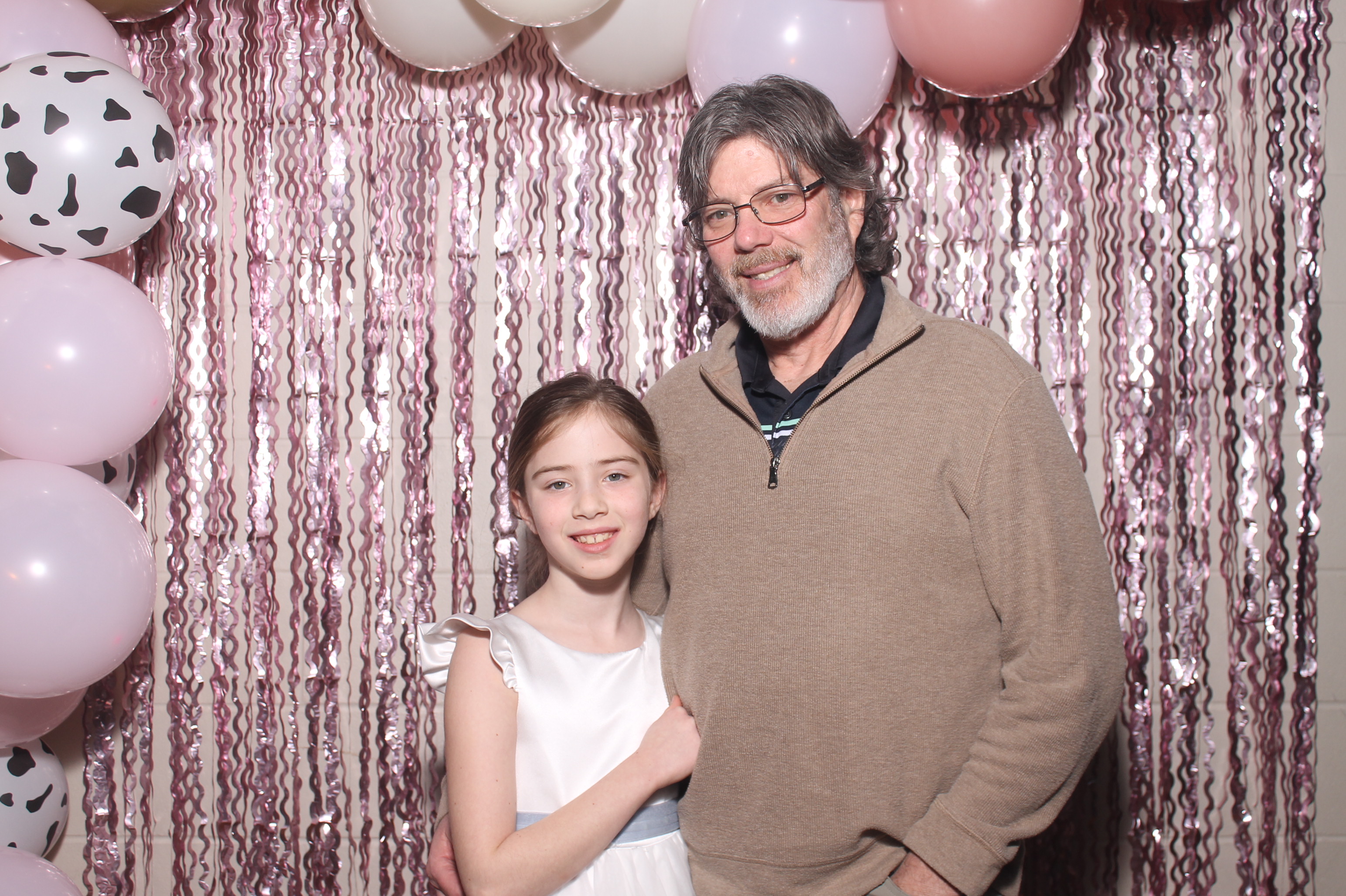 Queen of Peace Father Daughter Dance | View more photos from the event at gallery.photoboothcincy.com/u/PhotoBoothCincy/Queen-of-Peace-Father-Daughter-Dance