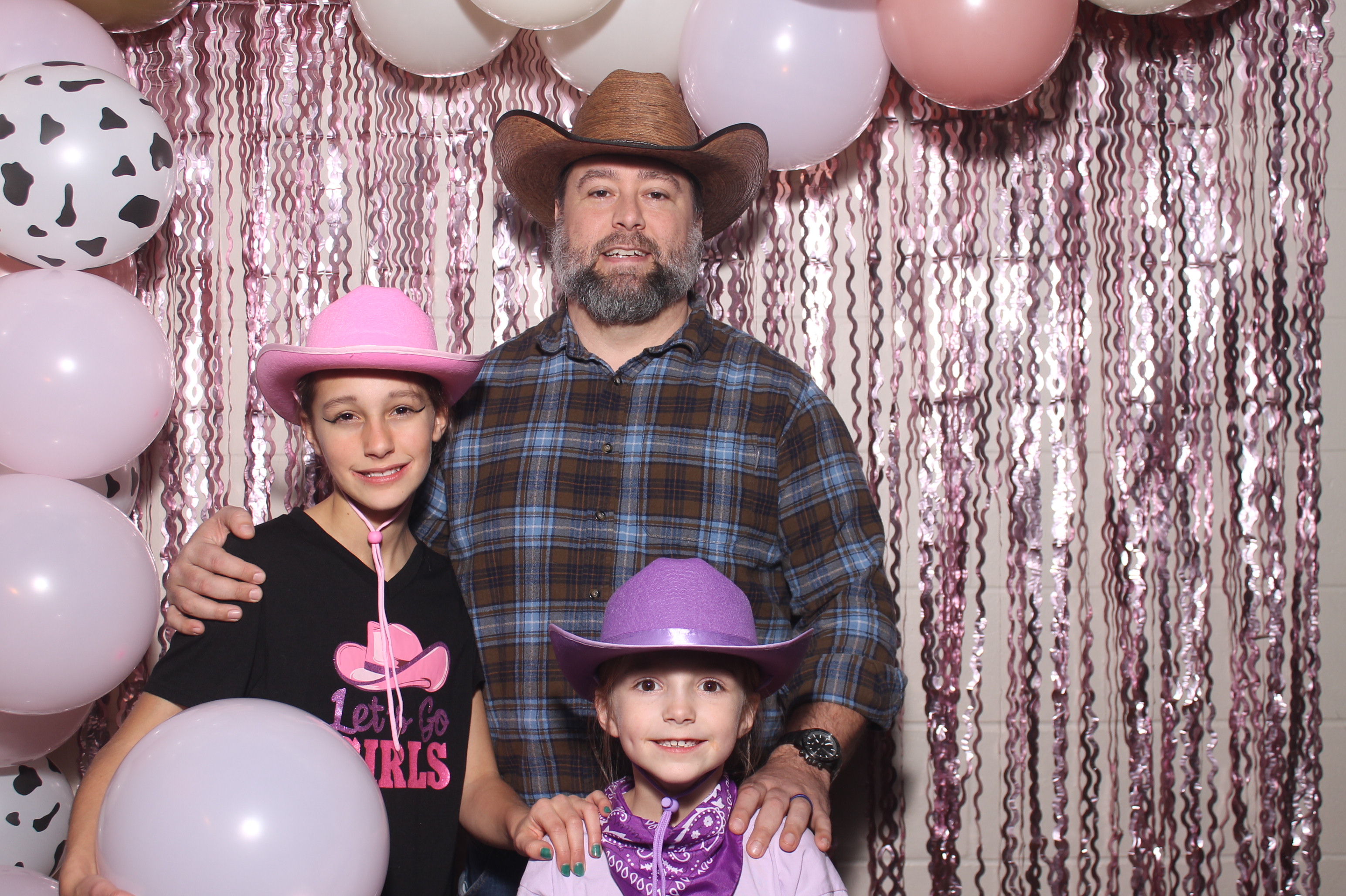 Queen of Peace Father Daughter Dance | View more photos from the event at gallery.photoboothcincy.com/u/PhotoBoothCincy/Queen-of-Peace-Father-Daughter-Dance