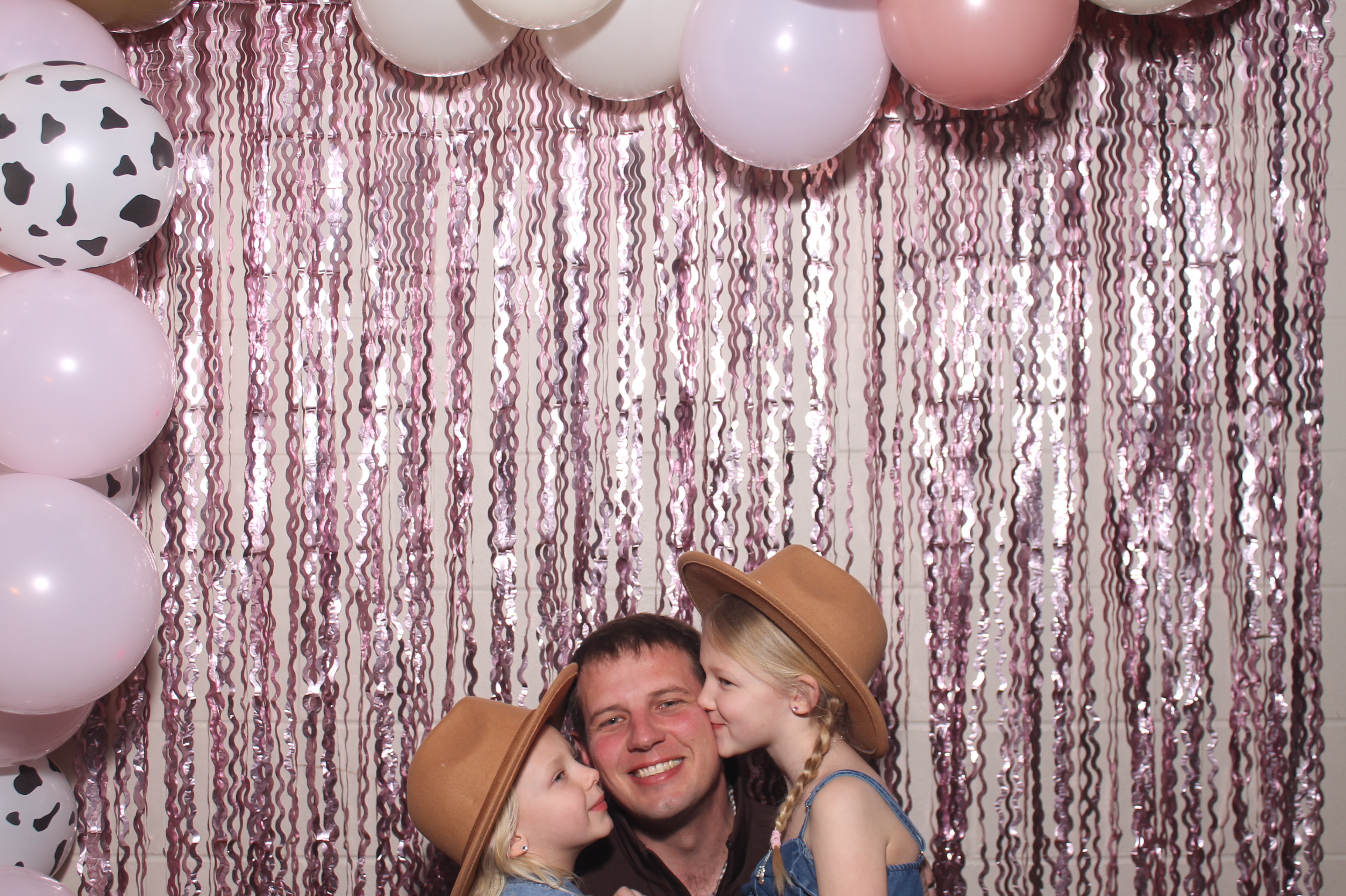 Queen of Peace Father Daughter Dance | View more photos from the event at gallery.photoboothcincy.com/u/PhotoBoothCincy/Queen-of-Peace-Father-Daughter-Dance