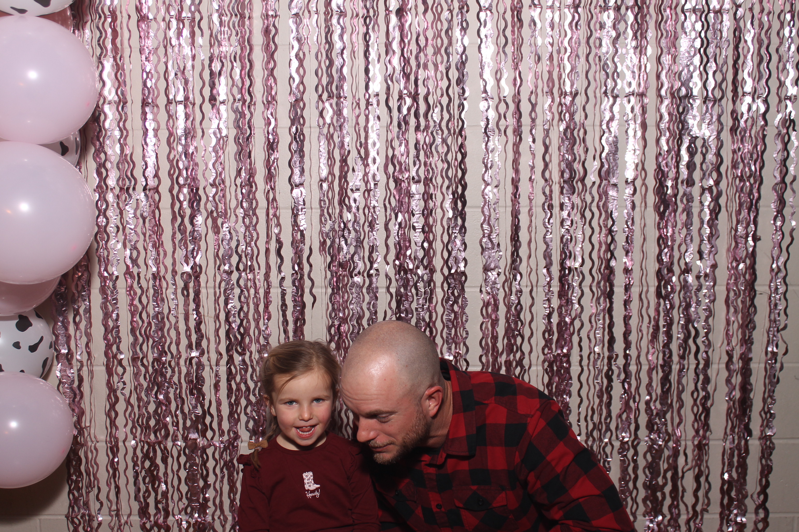 Queen of Peace Father Daughter Dance | View more photos from the event at gallery.photoboothcincy.com/u/PhotoBoothCincy/Queen-of-Peace-Father-Daughter-Dance