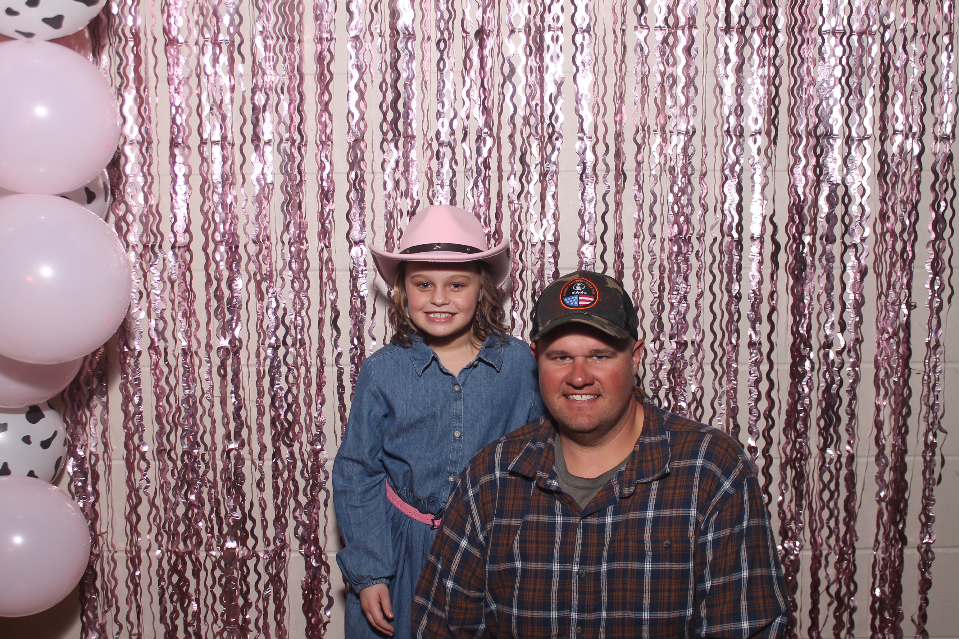 Queen of Peace Father Daughter Dance | View more photos from the event at gallery.photoboothcincy.com/u/PhotoBoothCincy/Queen-of-Peace-Father-Daughter-Dance