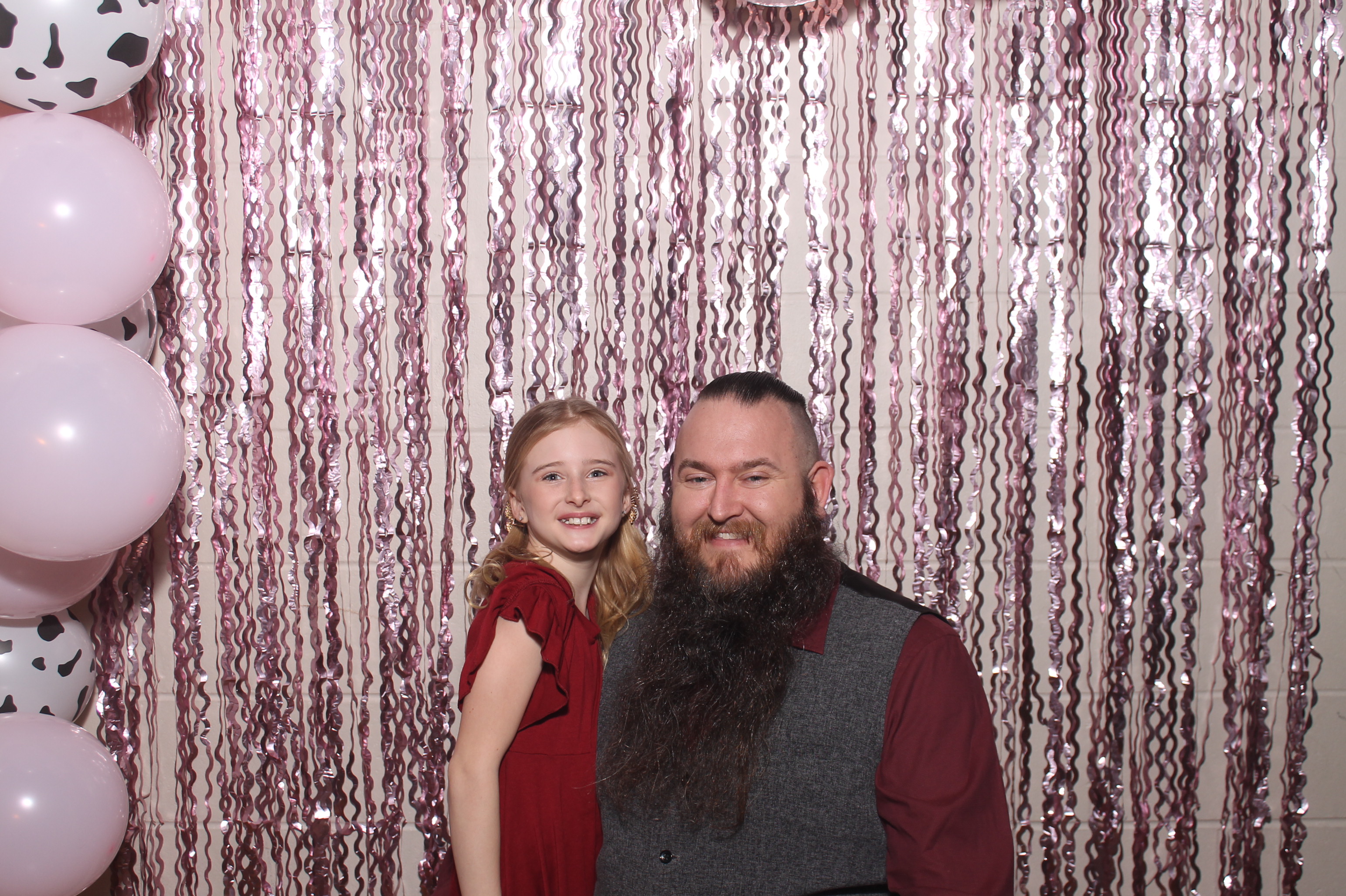 Queen of Peace Father Daughter Dance | View more photos from the event at gallery.photoboothcincy.com/u/PhotoBoothCincy/Queen-of-Peace-Father-Daughter-Dance
